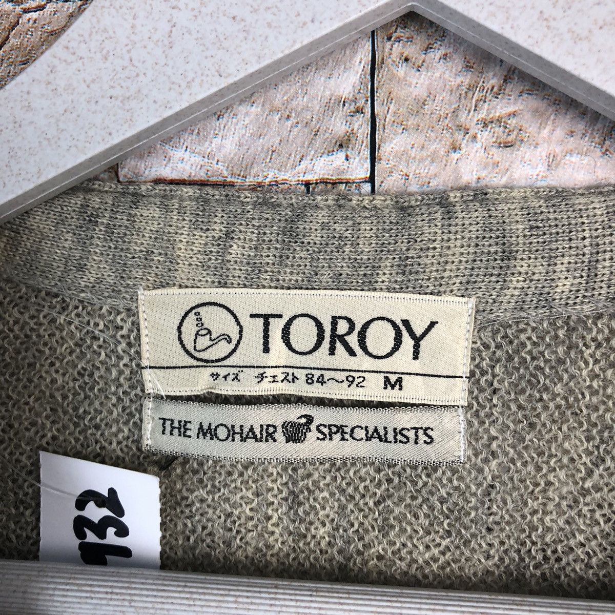Vintage DL Toroy The Mohair Specialists Grey Cardigan Knitwear #A932 Size US M / EU 48-50 / 2 - 9 Thumbnail