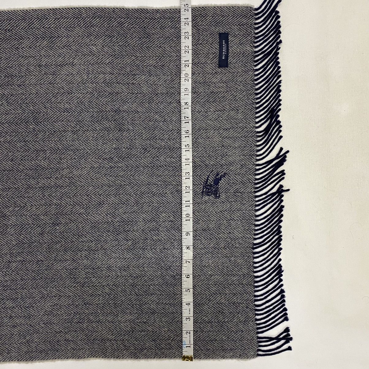 Burberry BURBERRYS SCARF MUFFLER BUR070 Size ONE SIZE - 4 Thumbnail