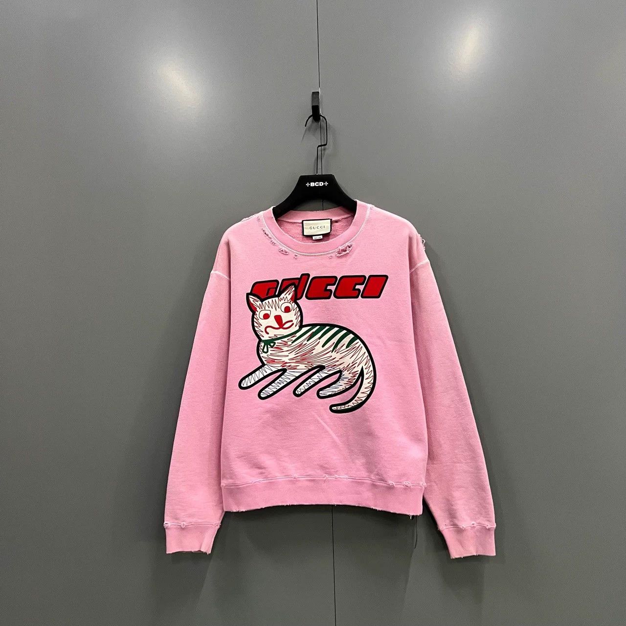 Gucci GUCCI FW20 Letter Kitten Print Crew Sweatshirt Size S Size S / US 4 / IT 40 - 1 Thumbnail