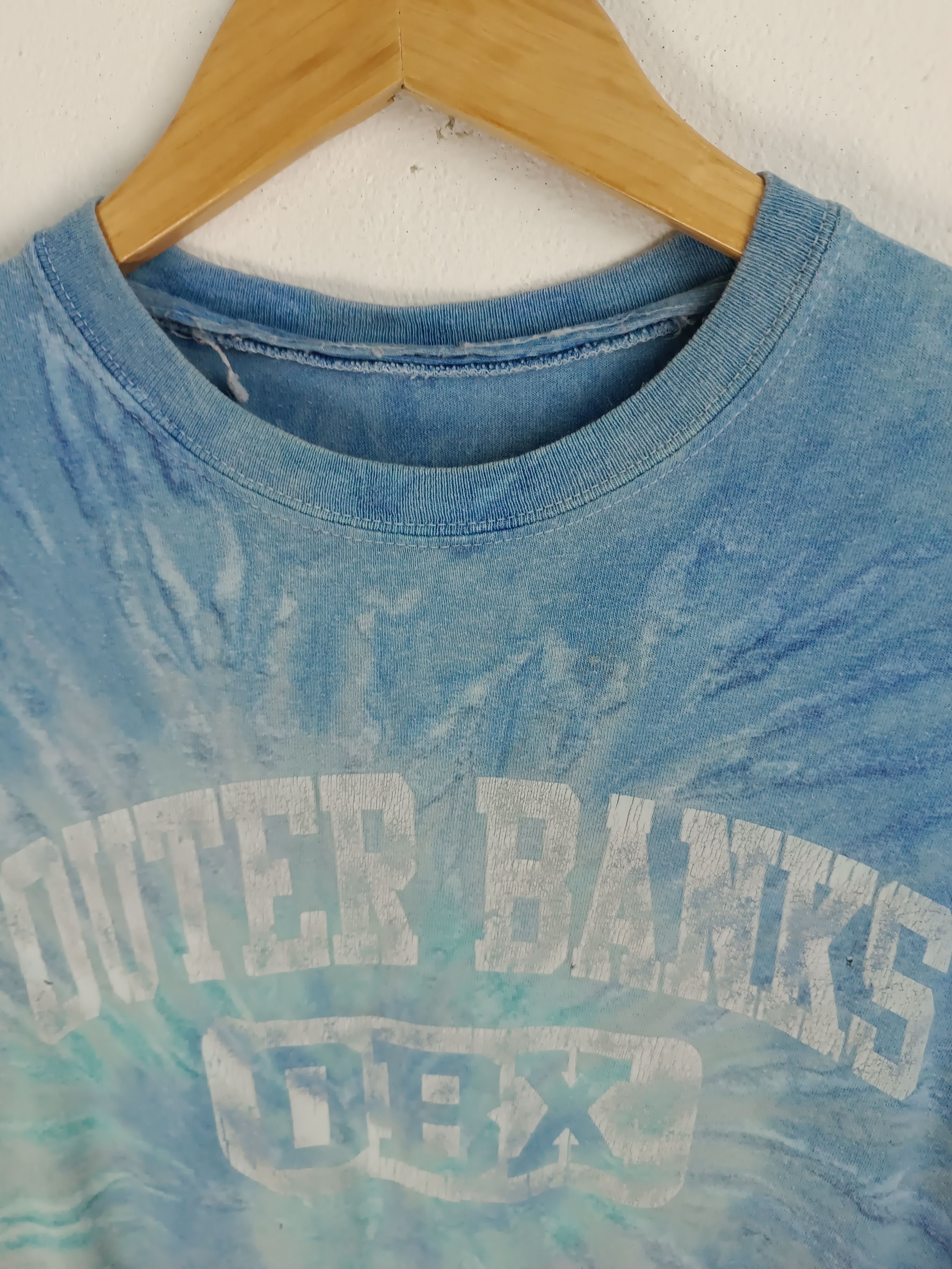 Vintage THRASHED FADED VINTAGE OUTER BANKS NETFLIX stranger things Size US M / EU 48-50 / 2 - 11 Thumbnail