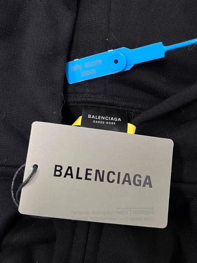 Balenciaga Balenciaga Solid Color Short Hooded Zippered Long Sleeve J Size US L / EU 52-54 / 3 - 3 Thumbnail