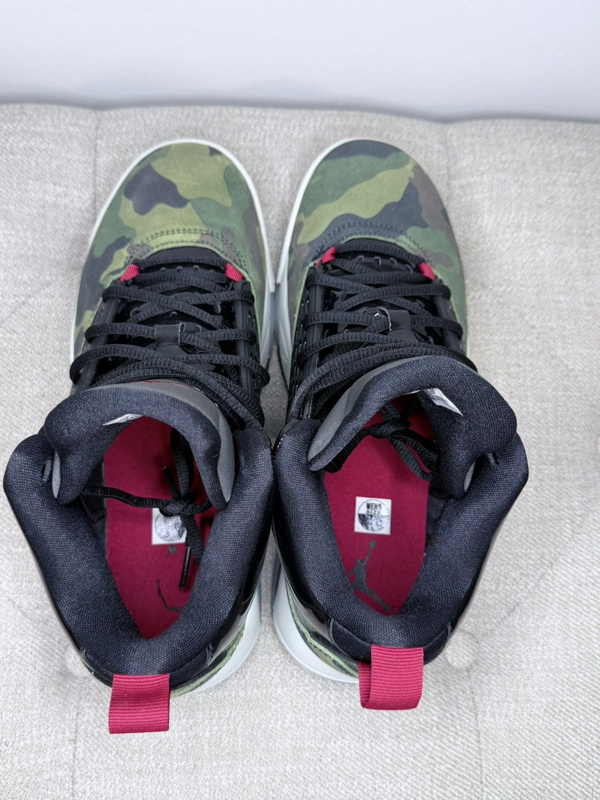 Jordan Brand Jordan Maxin 200 Men's BasketballShoes Black/CamoCD6107 200 Size US 9 / EU 42 - 3 Thumbnail