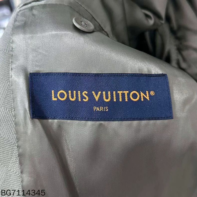 Louis Vuitton Louis Vuitton New Fei Dong checkerboard full print suit ja Size US M / EU 48-50 / 2 - 5 Thumbnail
