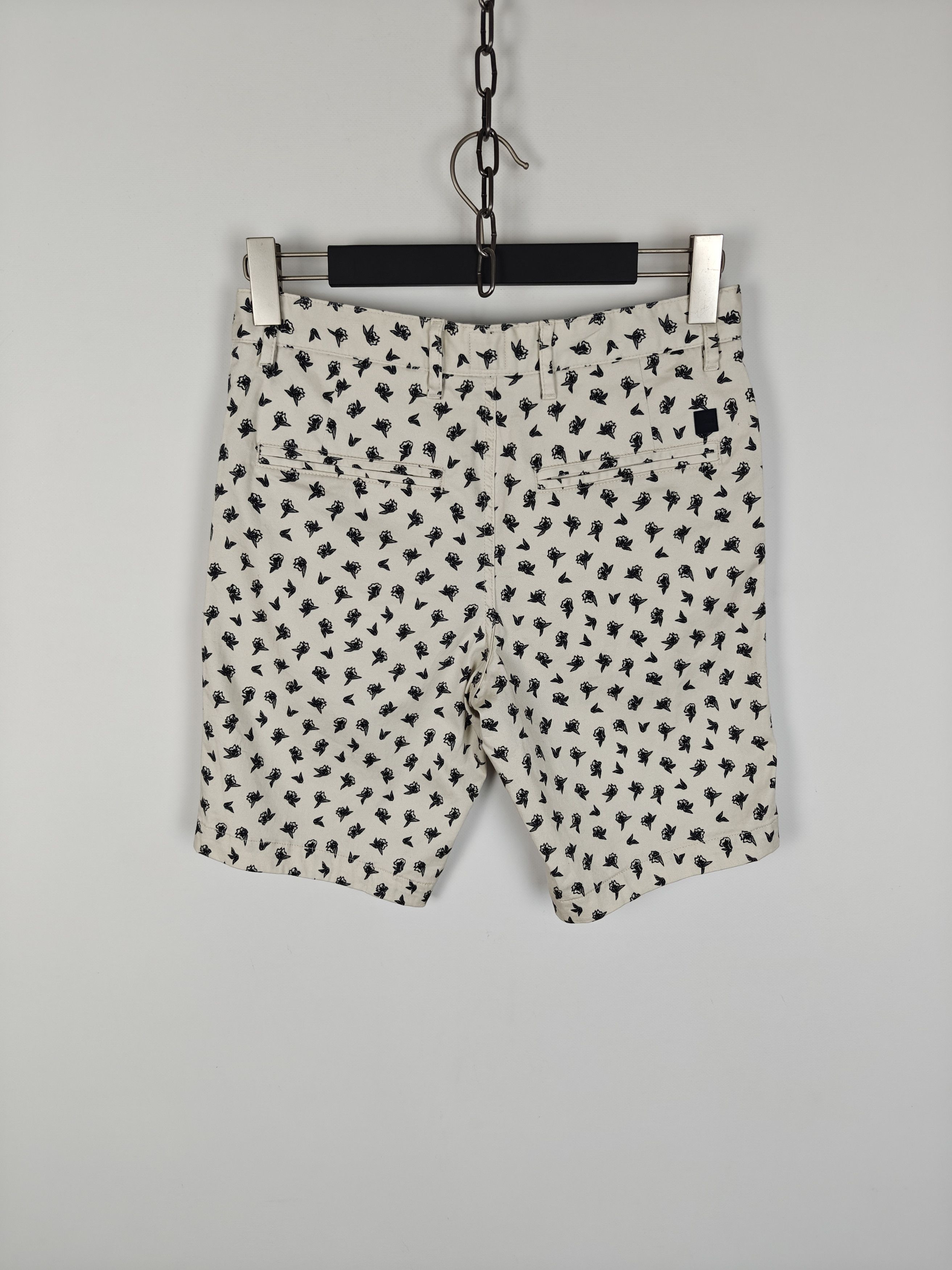 Hugo Boss Hugo Boss Chino Slim Shorts size 29 Size US 29 - 7 Thumbnail