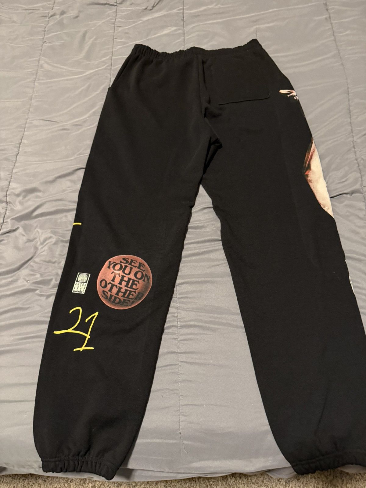 Travis Scott Utopia Sweatpants XL Size US 38 / EU 54 - 2 Thumbnail