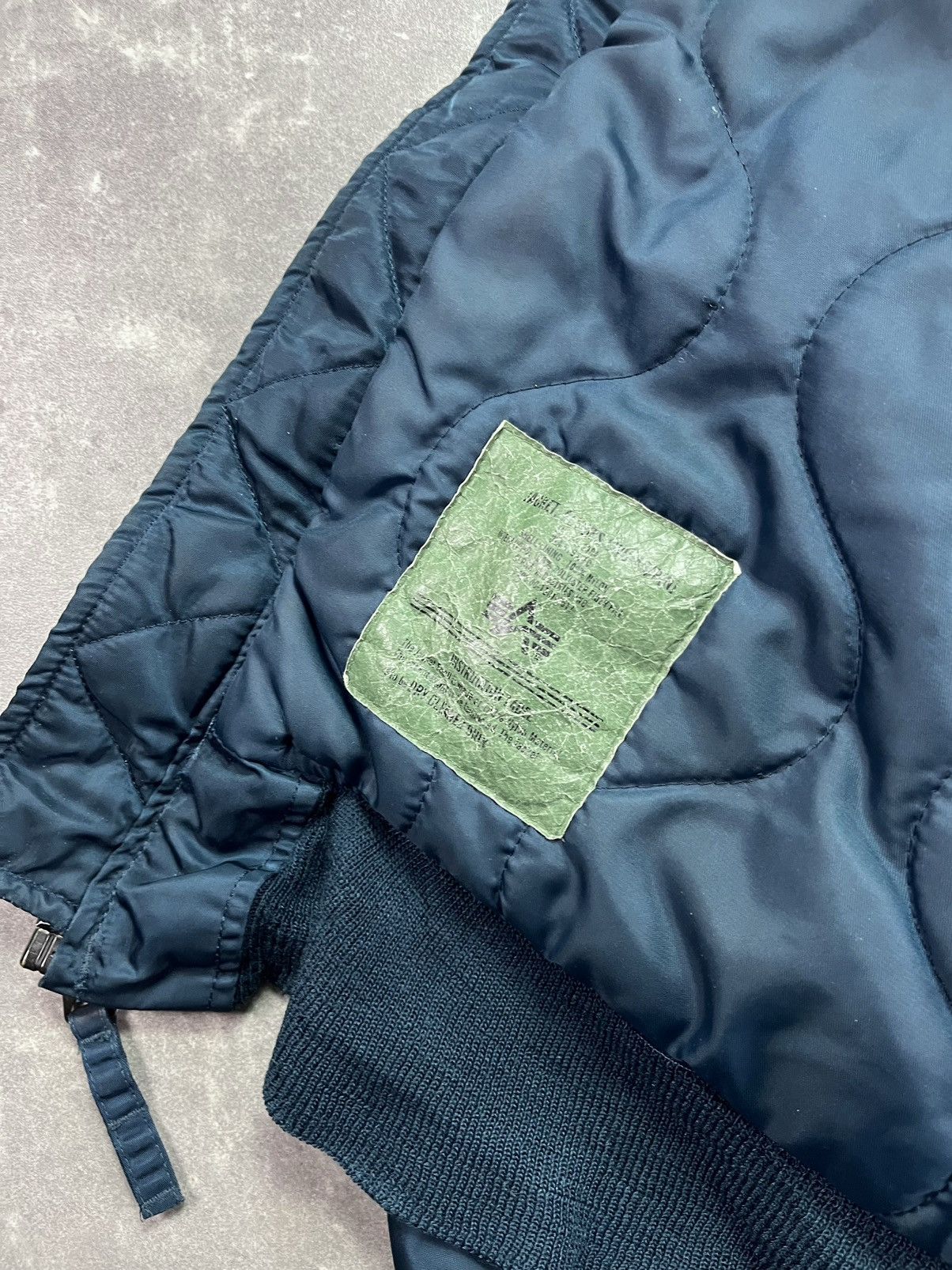 Alpha Industries Alpha Industries CWU-45 00s Vintage Boxy Bomber Jacket XL Size US XL / EU 56 / 4 - 15 Thumbnail