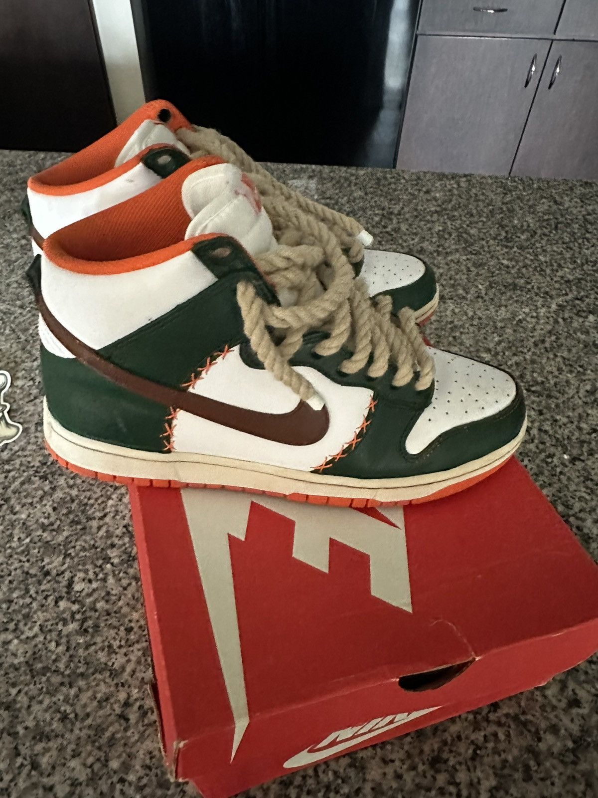 Nike NIKE CUSTOM DUNK HI Size US 10 / EU 43 - 4 Thumbnail