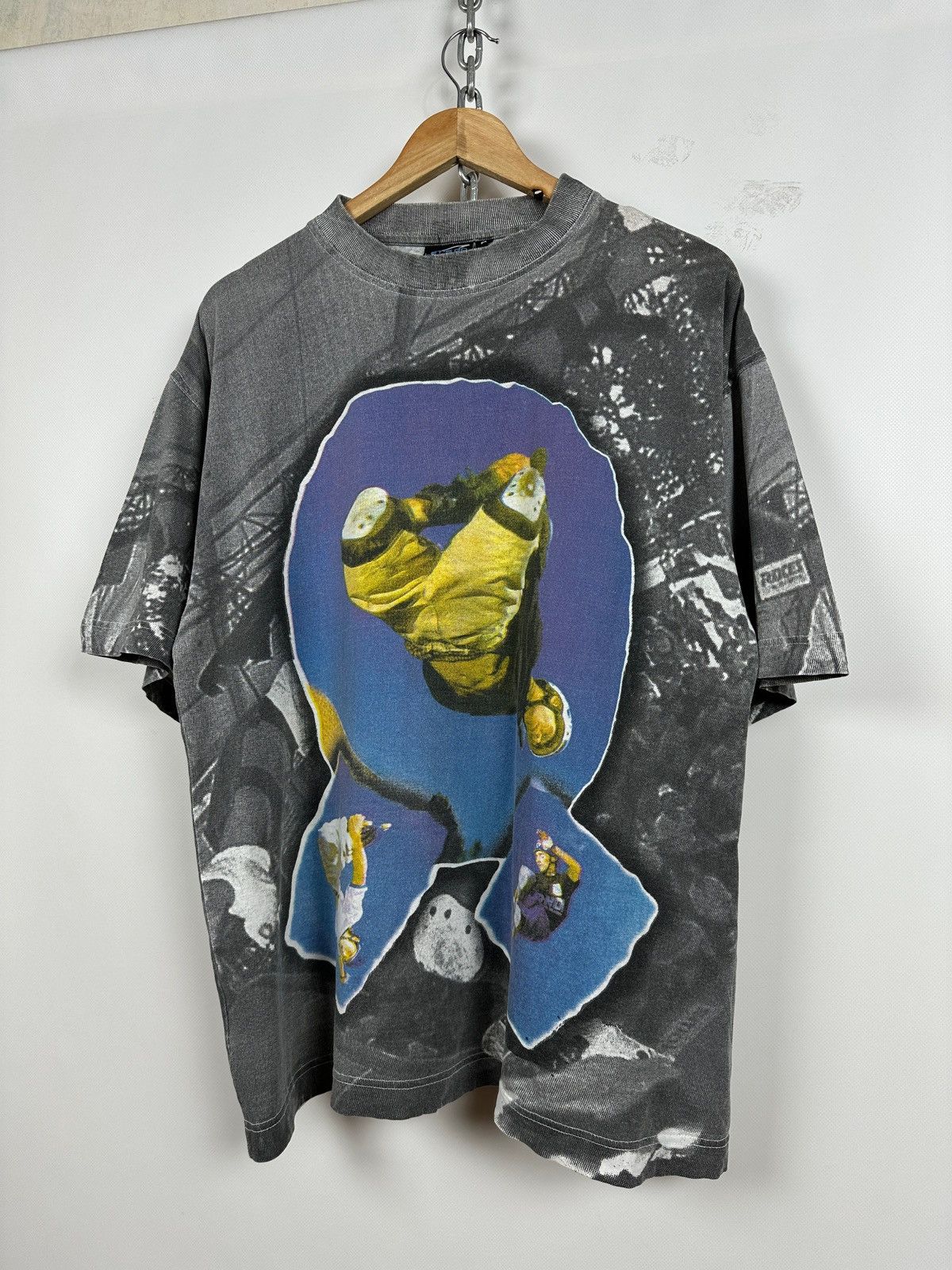 Tony Hawk Vintage All Over Print Skateboard Let’s Go Y2K T-Shirt Size US M / EU 48-50 / 2 - 3 Thumbnail