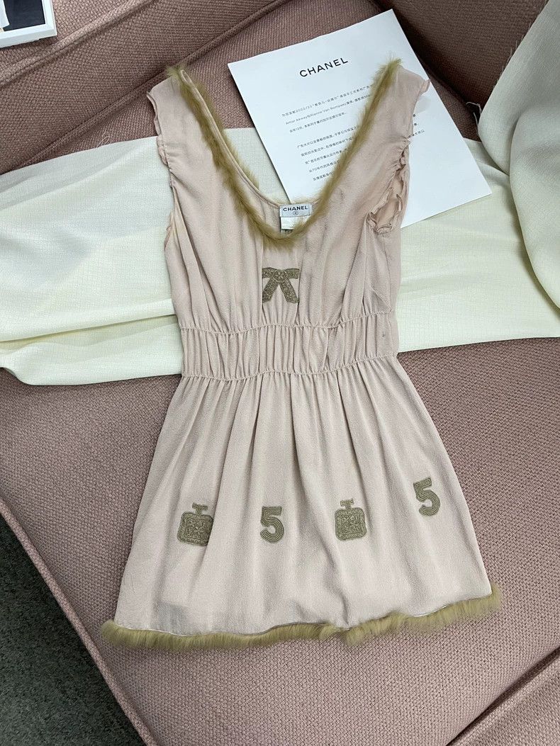 Chanel Chanel Vintage Pink Sleeveless Top Size US S / EU 44-46 / 1 - 1 Thumbnail