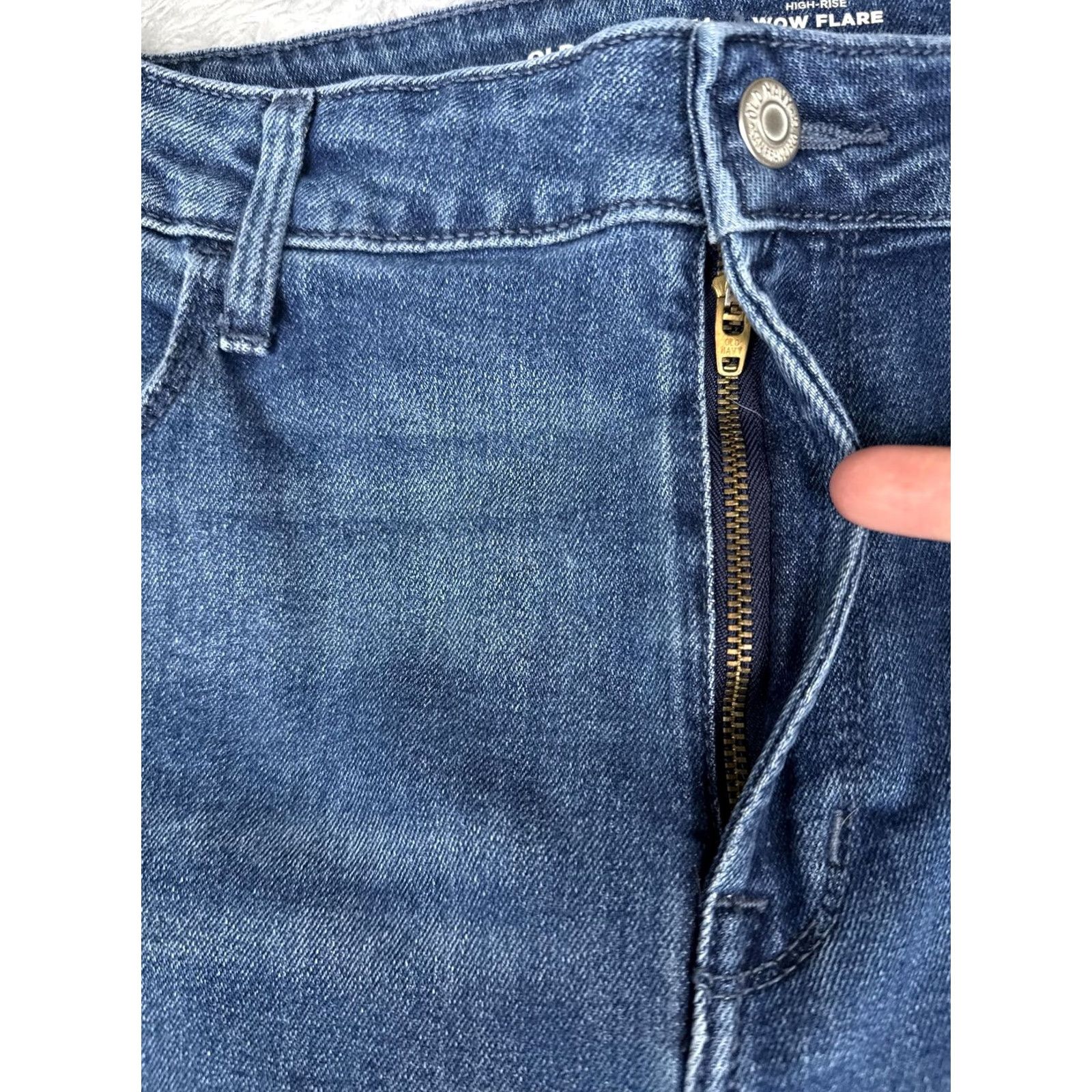 Old Navy Old Navy Wow Flare Jeans Womens 14 Blue Med Wash High Rise Stretch 32x31 Denim Jeans Womens 14 Blue Medium Wash Flared Stretch Old Navy Jeans Mens? Size 36" / US 14 / IT 50 - 5 Thumbnail