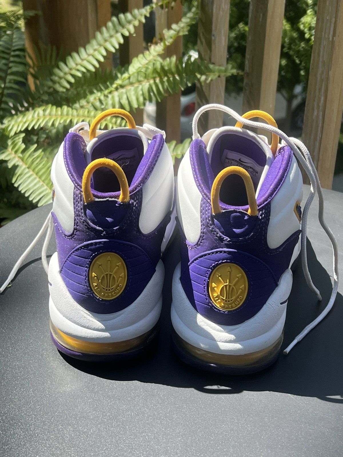 Nike Nike Air Max Uptempo Size US 9.5 / EU 42-43 - 4 Thumbnail