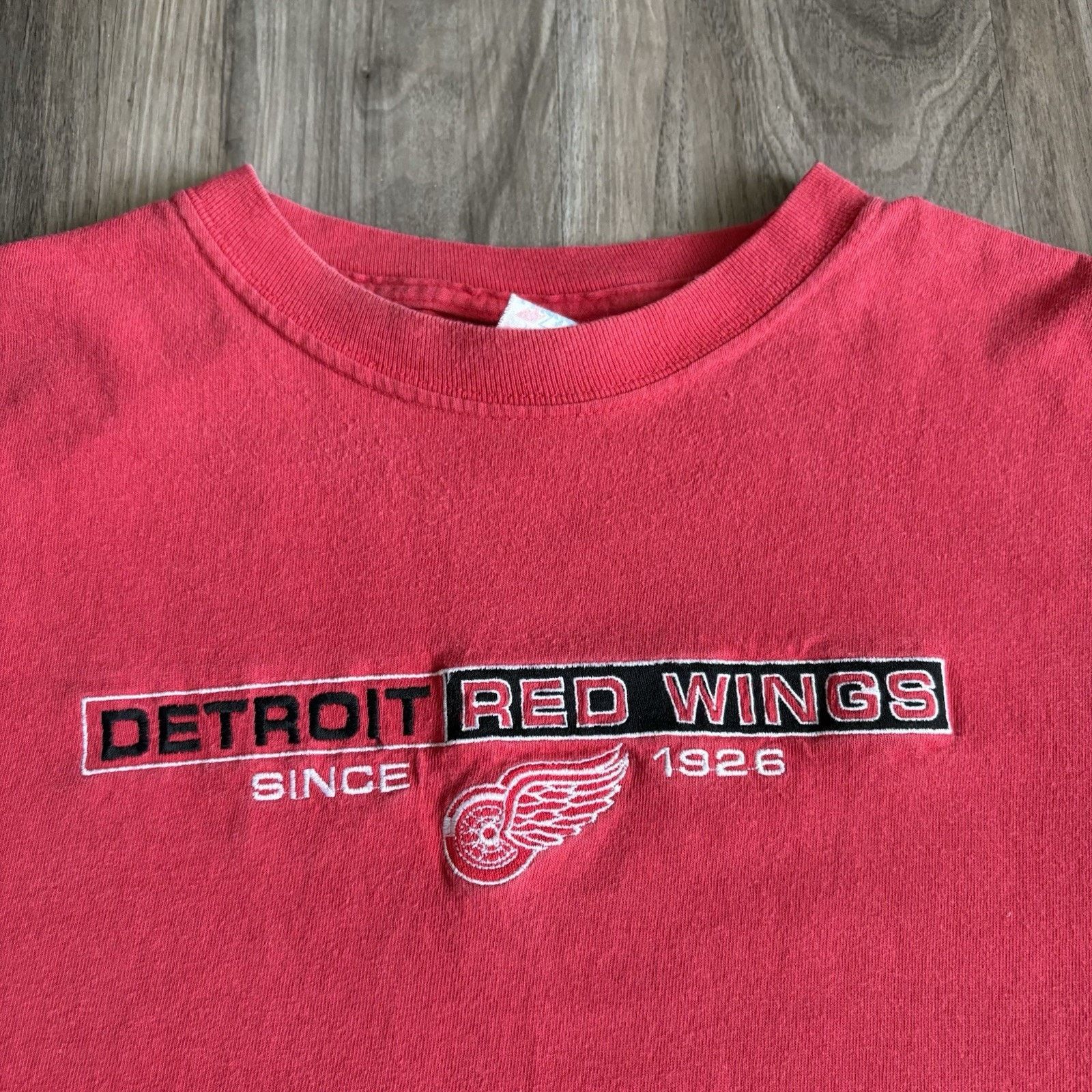 Majestic × NHL × Vintage Vintage Detroit Red Wings T-Shirt Size L NHL Hockey Size US L / EU 52-54 / 3 - 3 Thumbnail