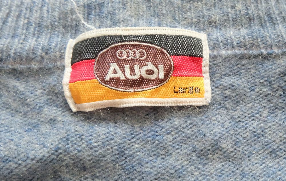 Audi Vintage Audi V-Neck Sweater Size US L / EU 52-54 / 3 - 3 Thumbnail