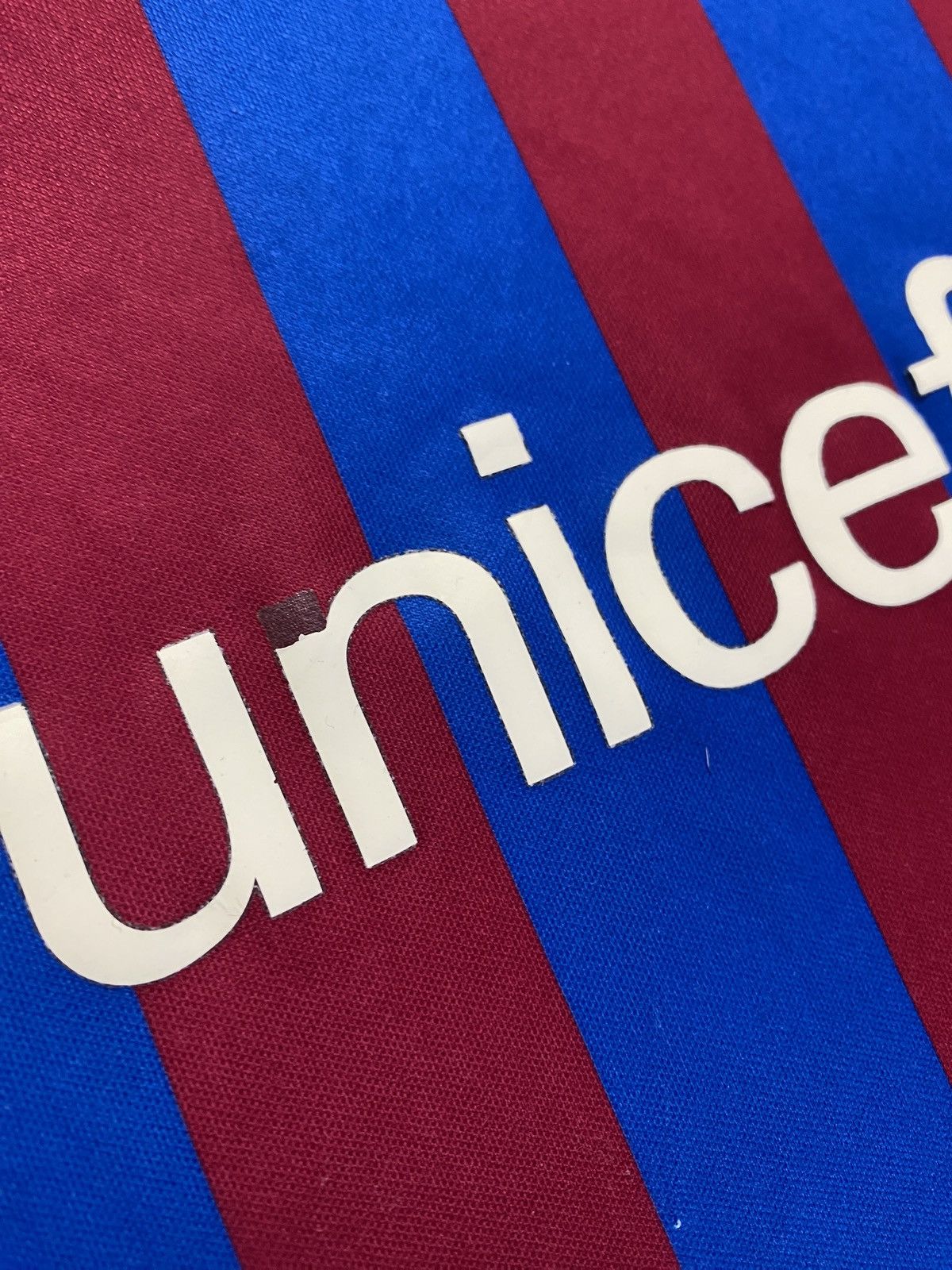 Nike Barcelona Nike 2021/2022 Home Soccer Jersey Football Shirt Size US M / EU 48-50 / 2 - 14 Thumbnail