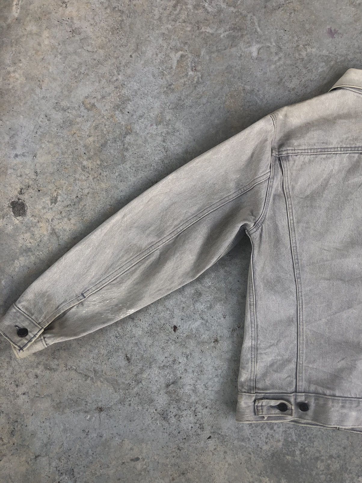 Levi's Vintage 80’s Levi’s Denim Jacket Distressed Denim Size US S / EU 44-46 / 1 - 11 Thumbnail
