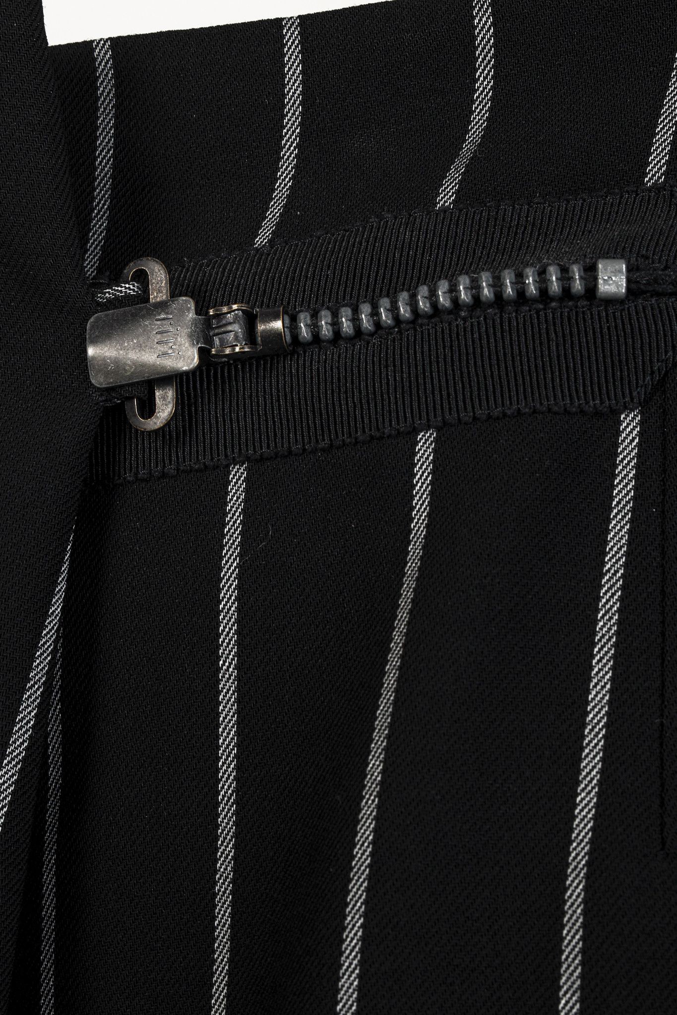 Armani Collezioni Armani Collezioni Black Pinstripe Skirt Size 31" - 8 Thumbnail