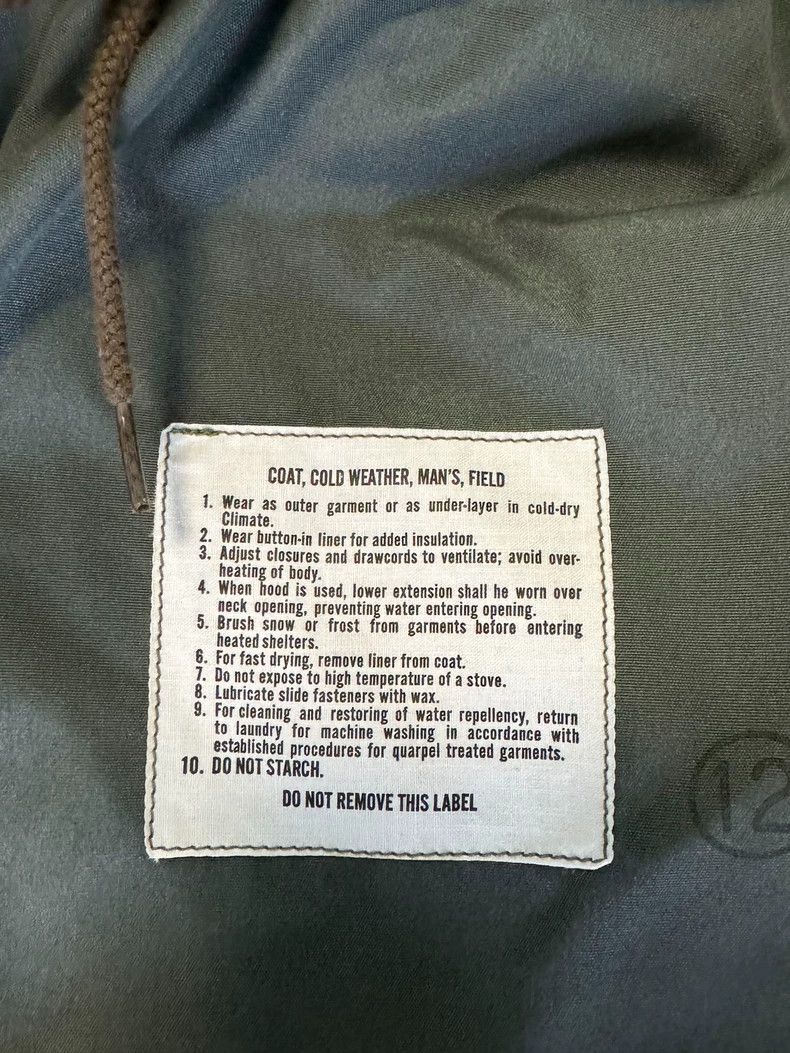 The Real McCoy's The Real McCoy'sM65 jacket, the most classic military-style Size US L / EU 52-54 / 3 - 4 Thumbnail