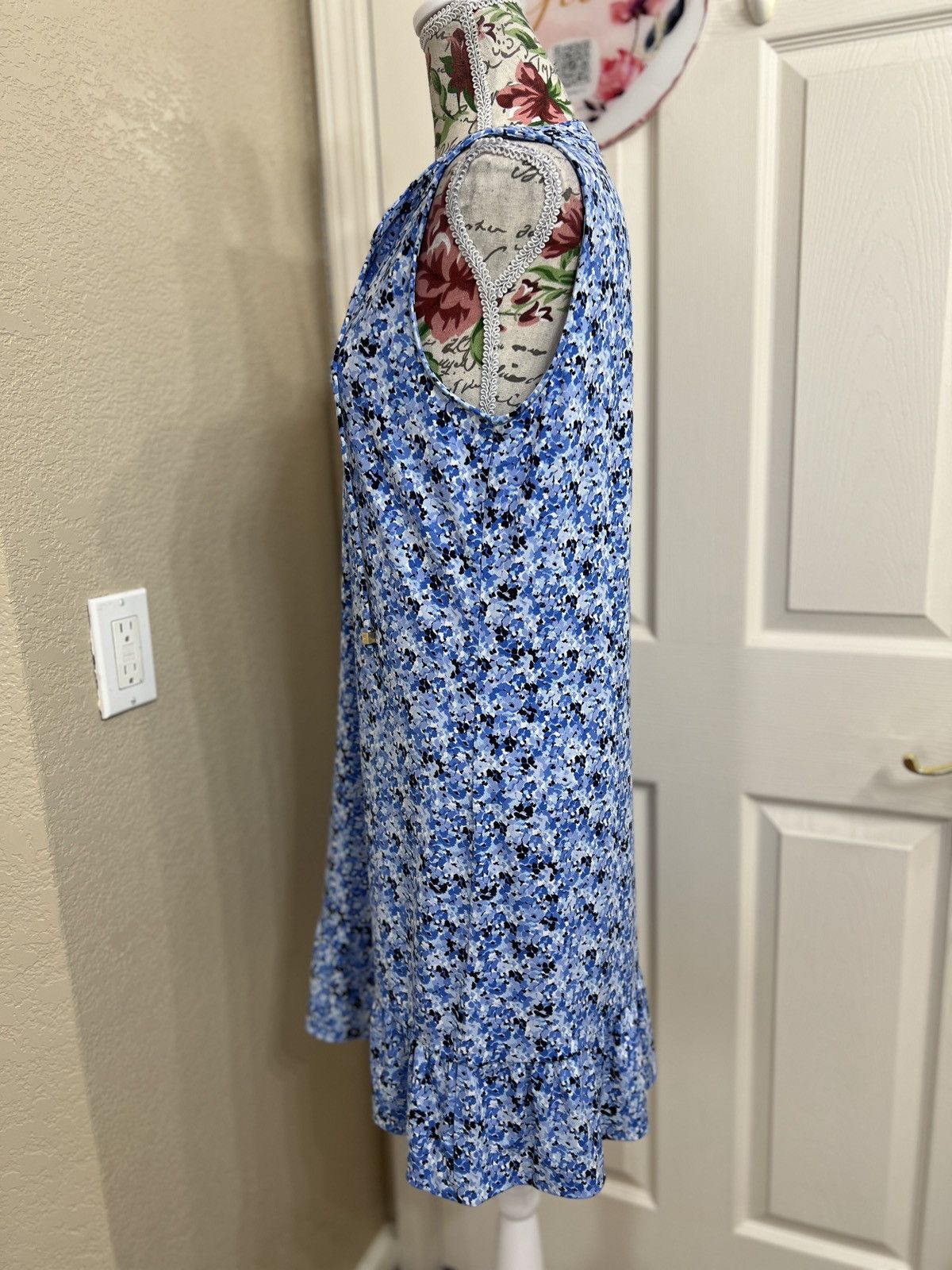 Michael Kors Michael Kors blue and white floral dress size M Size M / US 6-8 / IT 42-44 - 4 Thumbnail