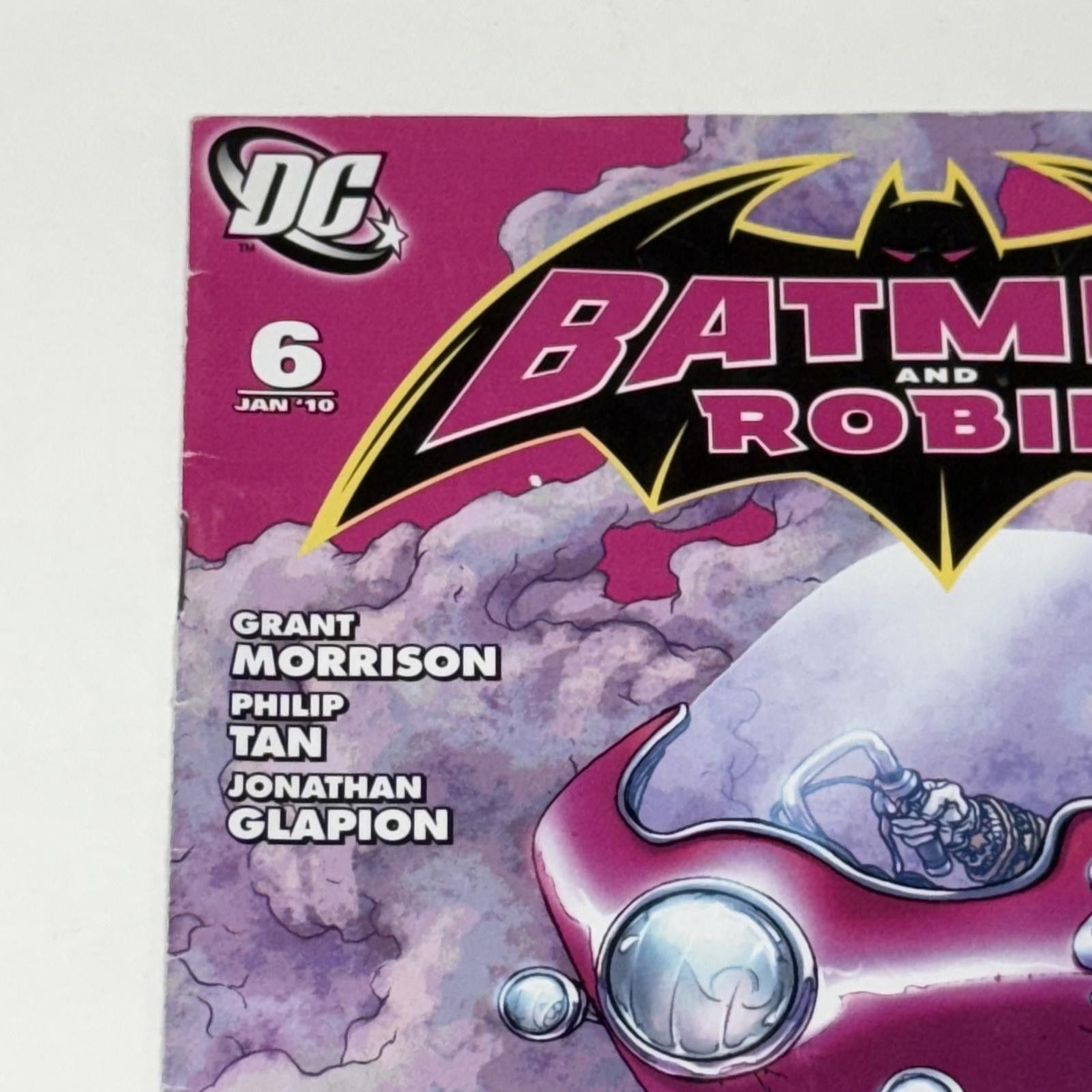 DC Comics DC Comics Batman and Robin #6 JAN 2010 NM+ Size ONE SIZE - 4 Thumbnail