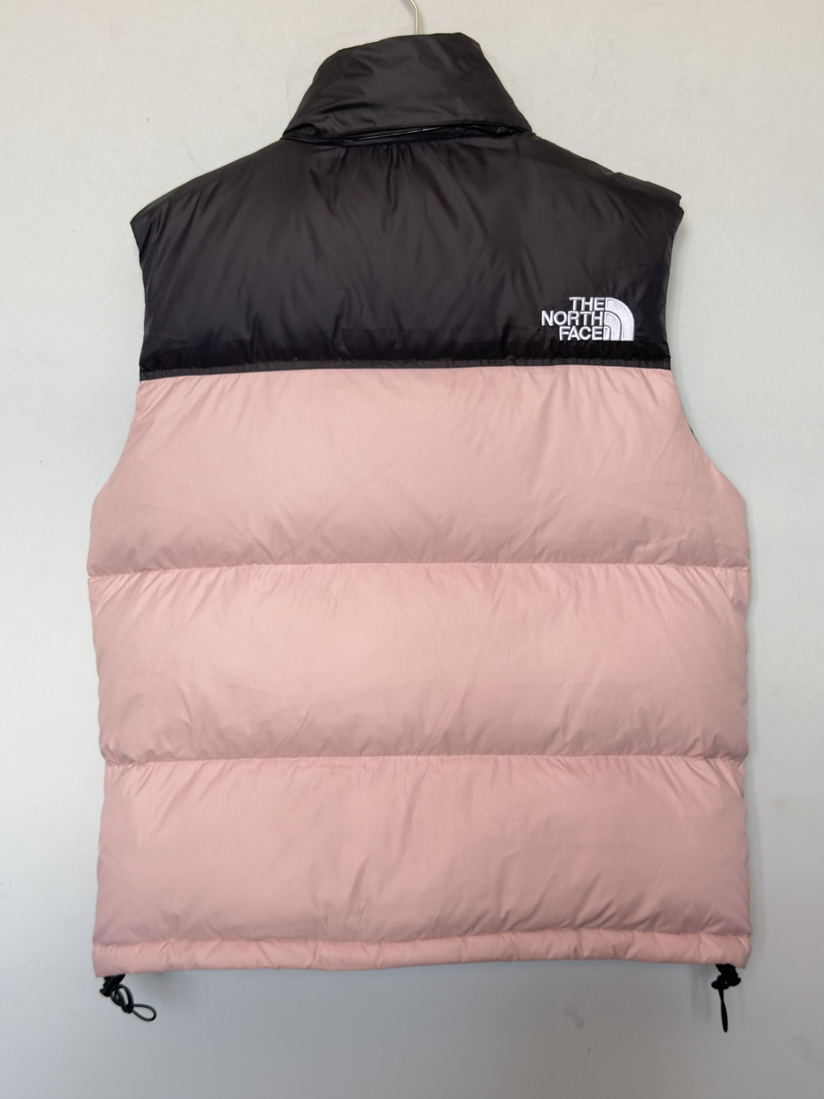 The North Face 🔥Vest puffer rare pink salmon and black the north face Size US L / EU 52-54 / 3 - 5 Thumbnail