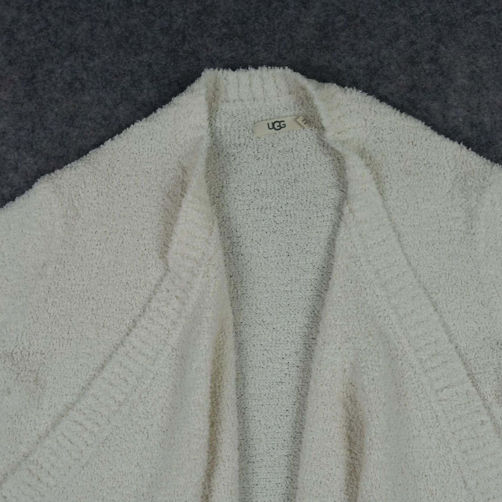 Ugg UGG Cardigan Sweater Womens Medium White Long Sleeve Open Front Fuzzy Sherpa Size M / US 6-8 / IT 42-44 - 2 Thumbnail
