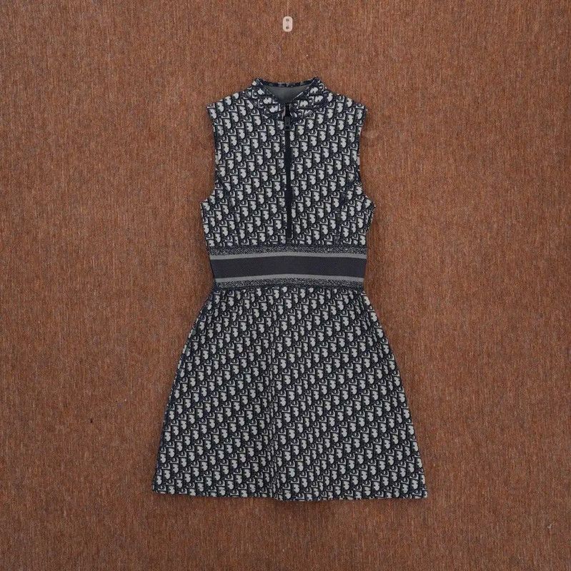 Dior Dior Navy Blue Embroidered Sleeveless Dress 0089 Size S / US 4 / IT 40 - 1 Thumbnail
