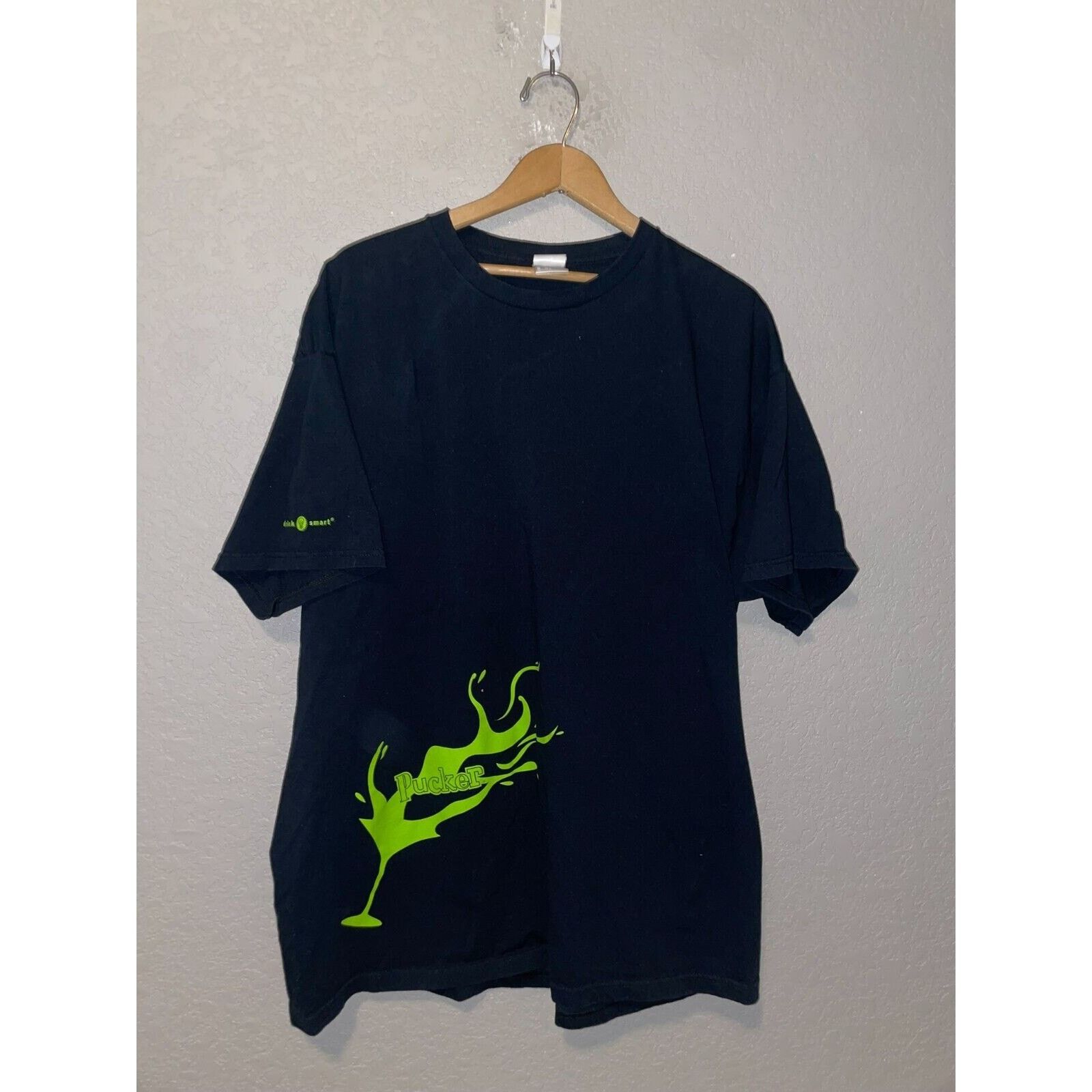 Fruit Of The Loom Puckers DeKuyper Shirt Bump It Up Drink Sour Apple Tee 2X Size US XXL / EU 58 / 5 - 1 Thumbnail