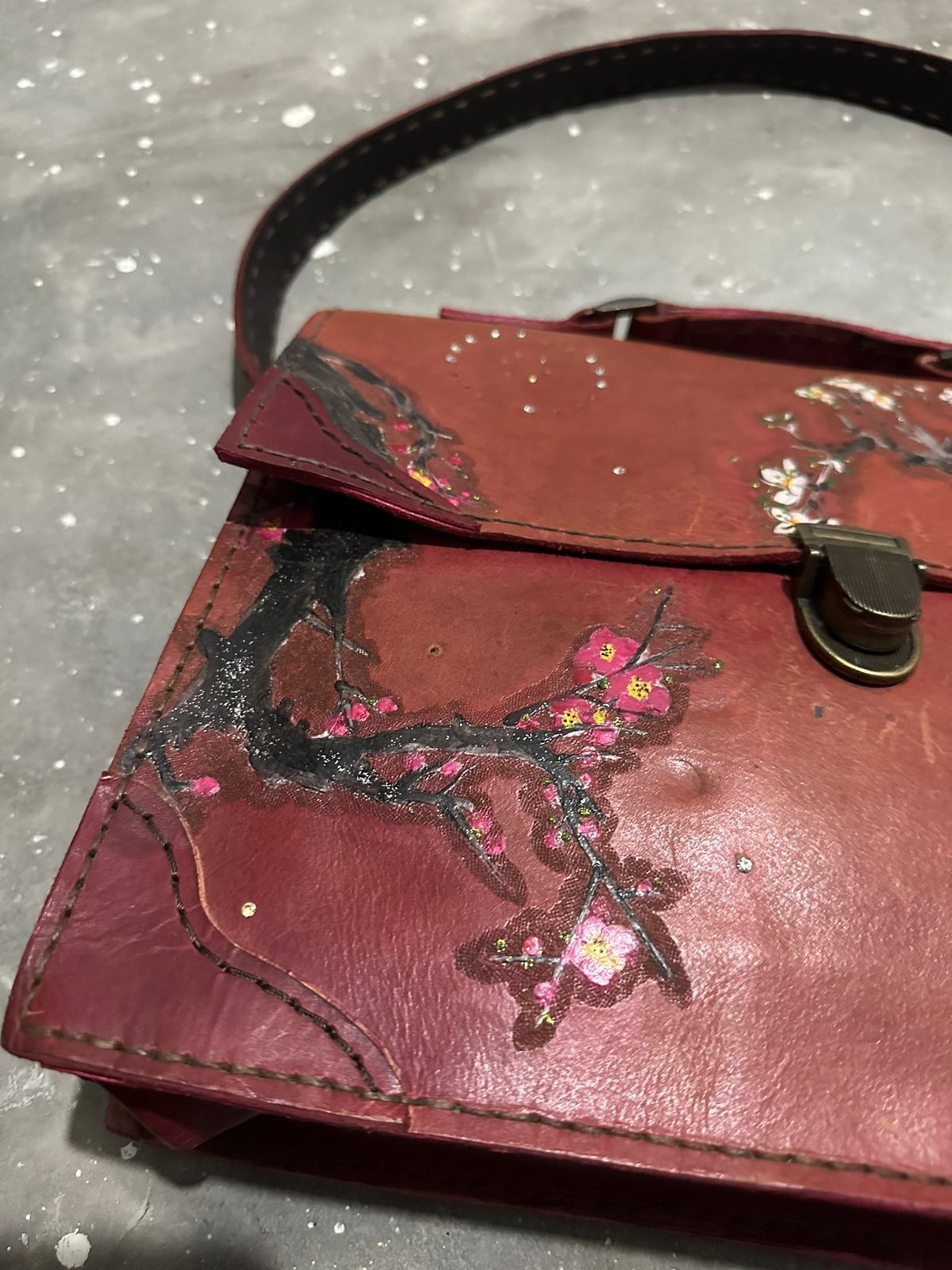 Beautiful Art Leather Bag