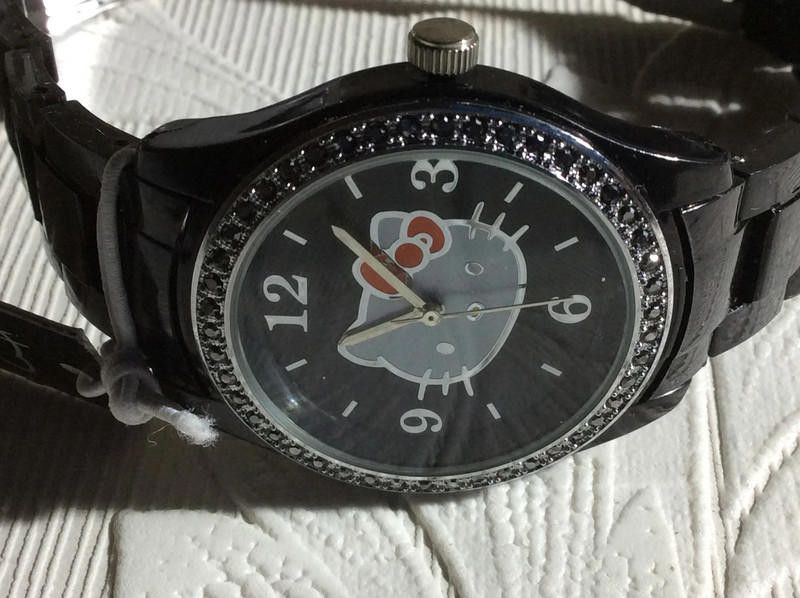 Designer Hello Kitty Black dial plastic strap watch Size ONE SIZE - 10 Thumbnail