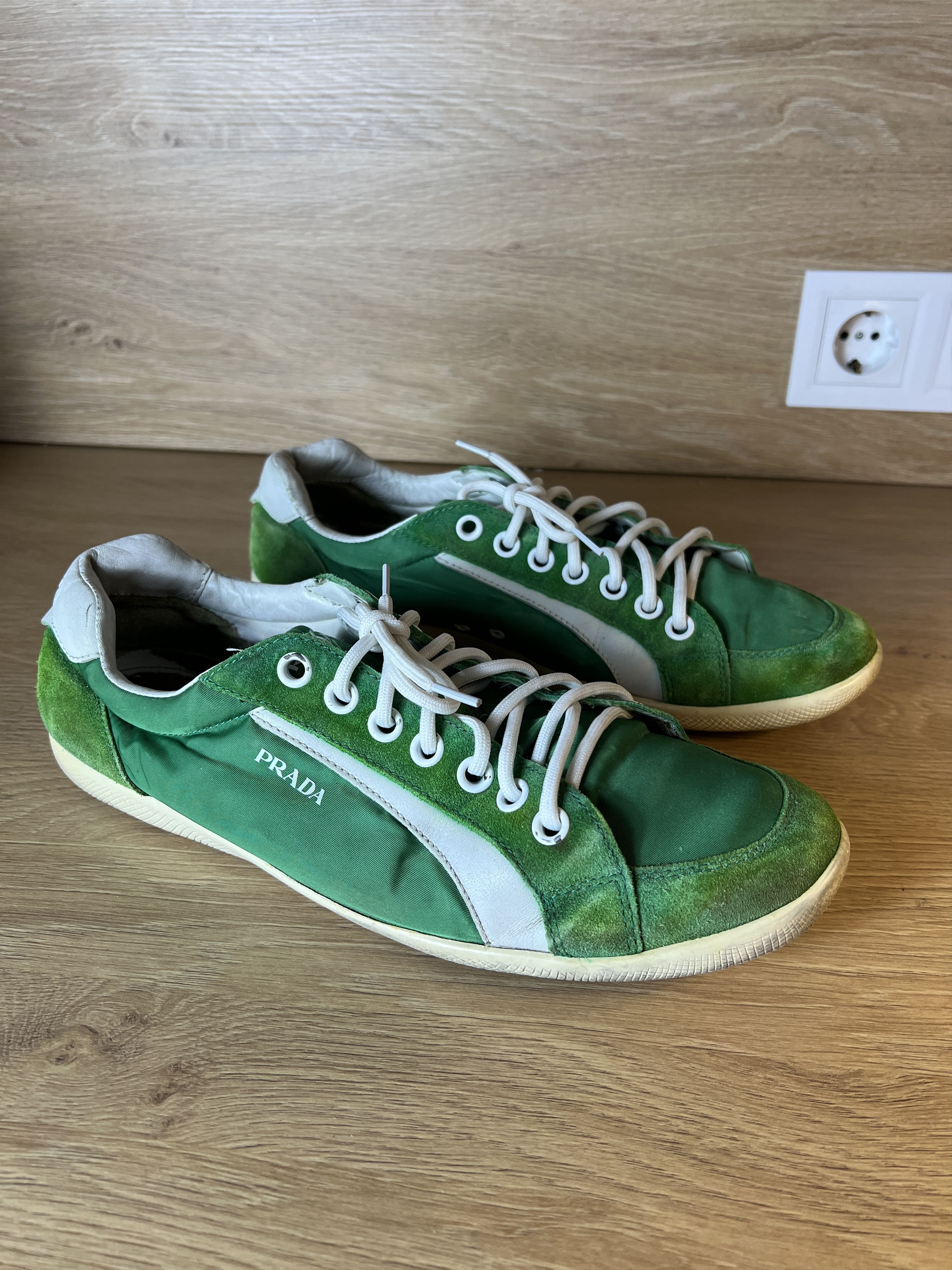 Prada PRADA SNEAKERS GREEN RED TAB Size US 9 / EU 42 - 1 Thumbnail