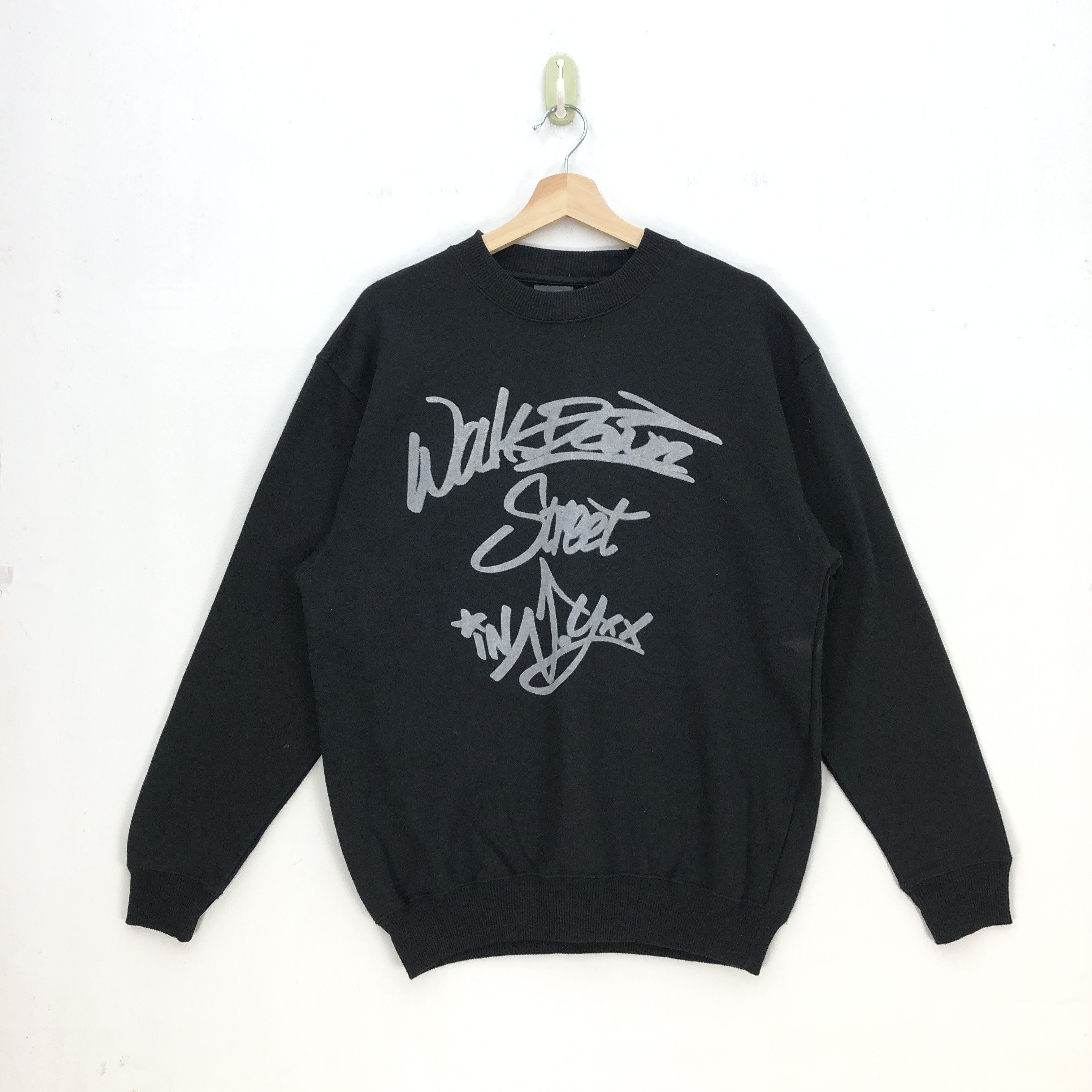 Japanese Brand × Vintage Vintage Third Row Sweatshirt Walk Street Sweater Size US L / EU 52-54 / 3 - 1 Thumbnail