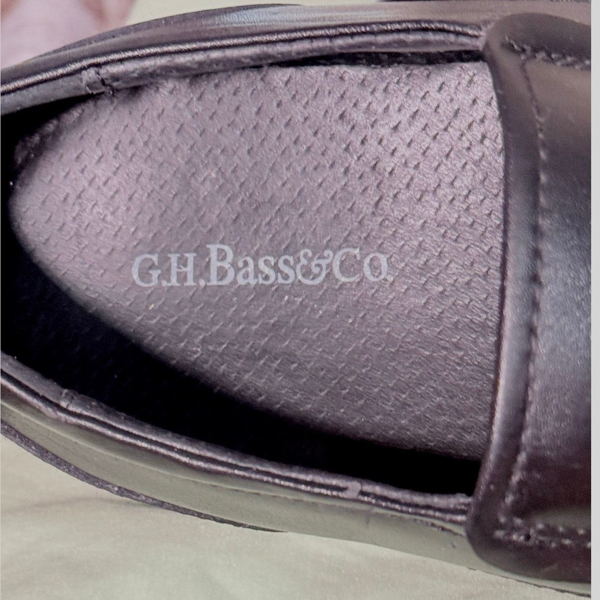 G.H. Bass & Co. G H Bass & Co Alberta black leather loafers. Men’s 11.5 D Size US 11.5 / EU 44-45 - 2 Thumbnail