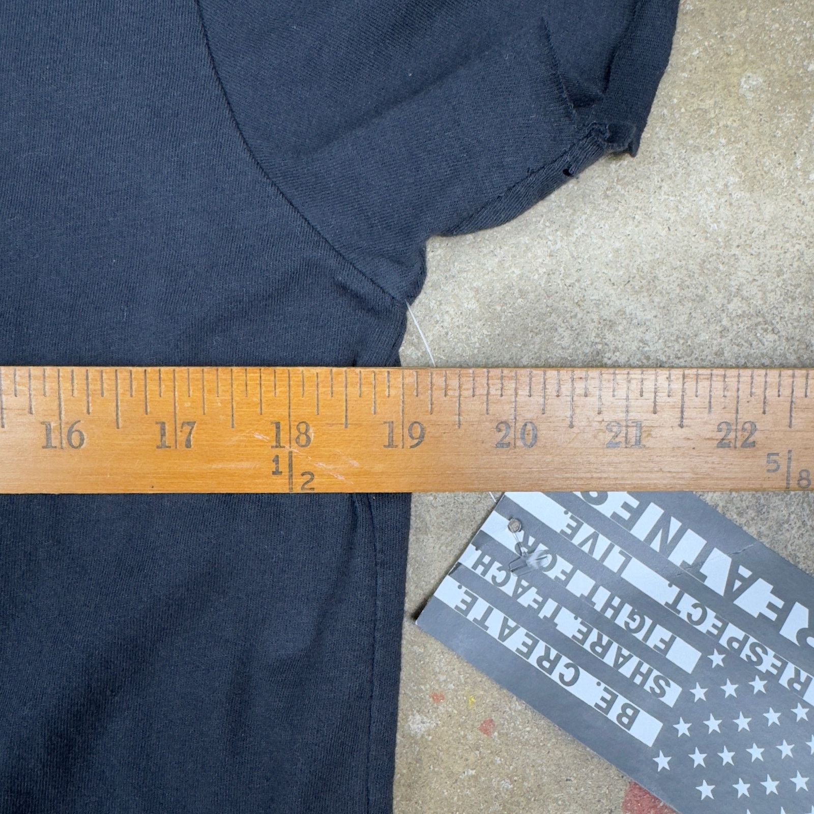 Roots Of Flight NWT Roots of Fight Rosa Parks Tee Women’s Small Black USA Size S / US 4 / IT 40 - 8 Thumbnail