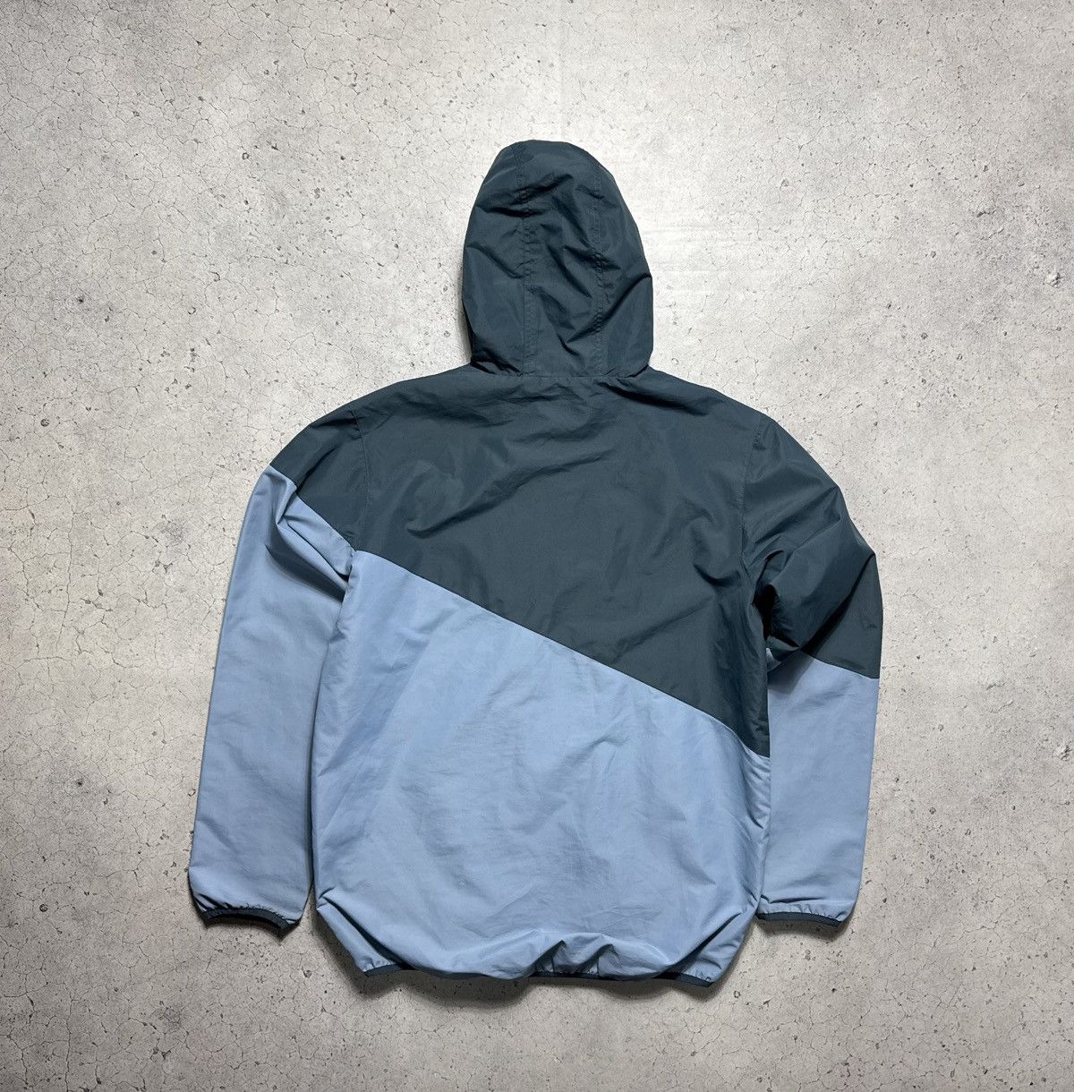 Quiksilver Quiksilver Light Jacket Nylon Size L Vintage Size US L / EU 52-54 / 3 - 11 Thumbnail