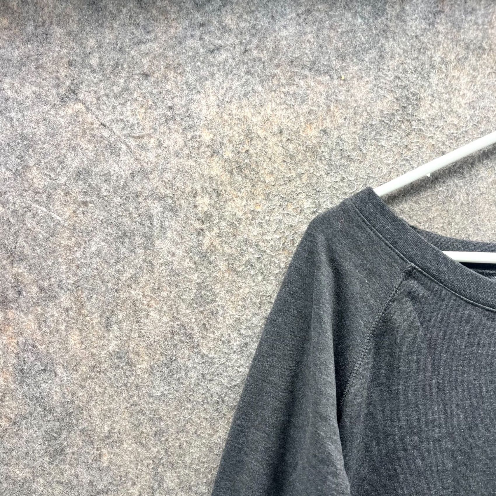 Under Armour Under Armour Sweatshirt Womens M Gray Pullover Long Sleeve Logo Activewear Size M / US 6-8 / IT 42-44 - 6 Thumbnail