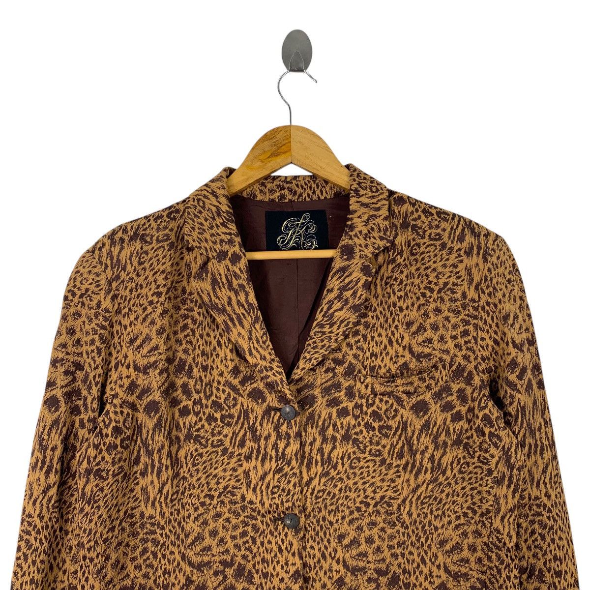 Karl Kani × Vintage Vintage KARL KANI Casualwear Leopard Design Silk CoatJacket Size M / US 6-8 / IT 42-44 - 4 Thumbnail