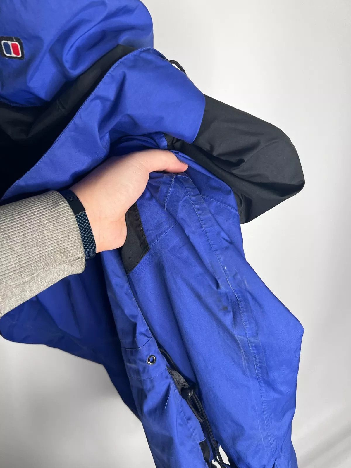 Berghaus Vintage Berghaus DriAqua Technology Outdoor Jacket Size US M / EU 48-50 / 2 - 18 Thumbnail