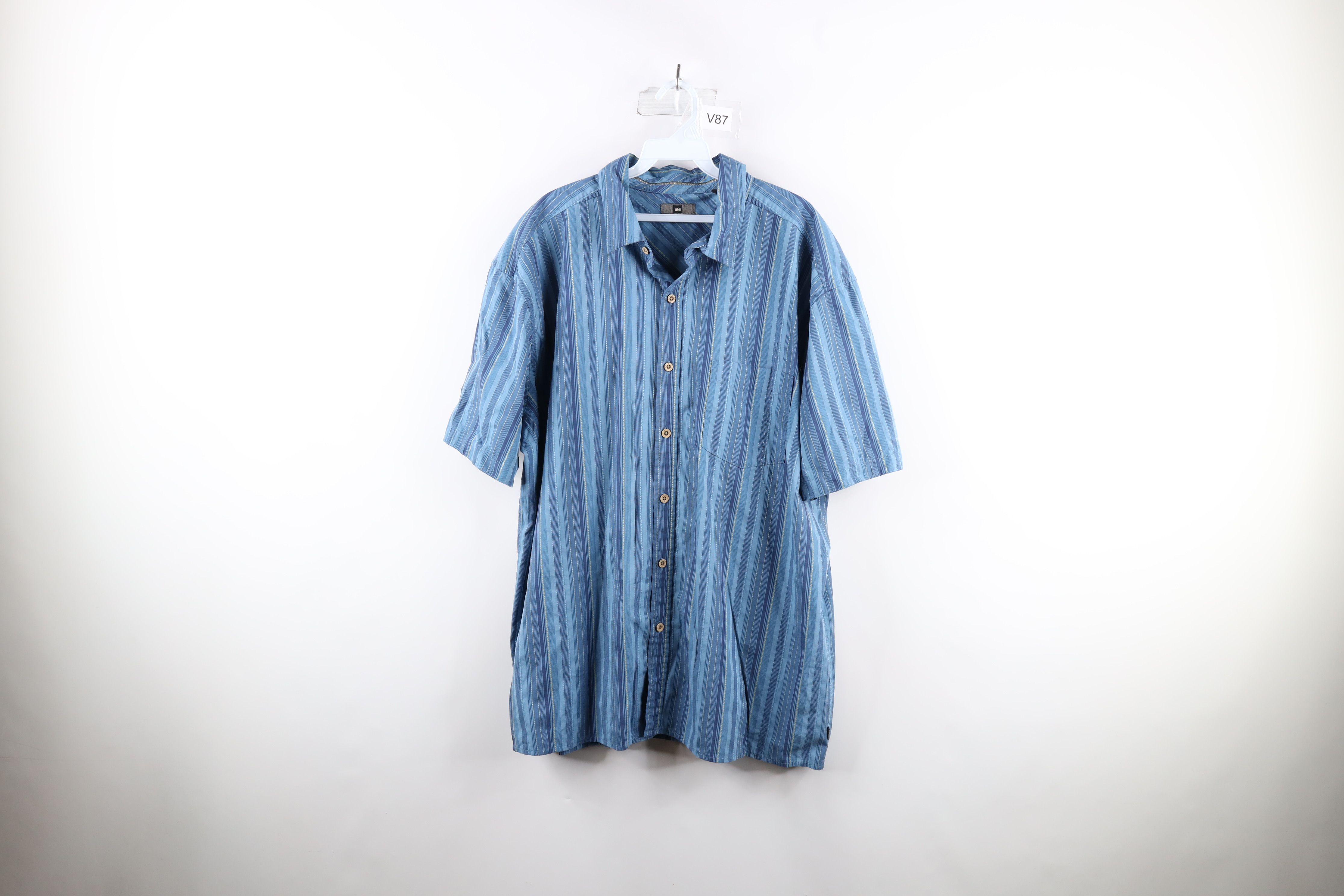 Vintage Vintage REI Block Collared Camp Short Sleeve Button Shirt Size US XL / EU 56 / 4 - 1 Preview