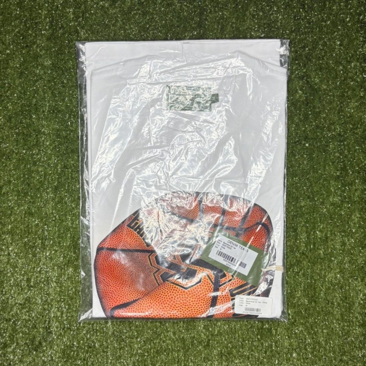 DENIM TEARS Denim Tears White Deflated Basketball T-Shirt Size US M / EU 48-50 / 2 - 6 Thumbnail