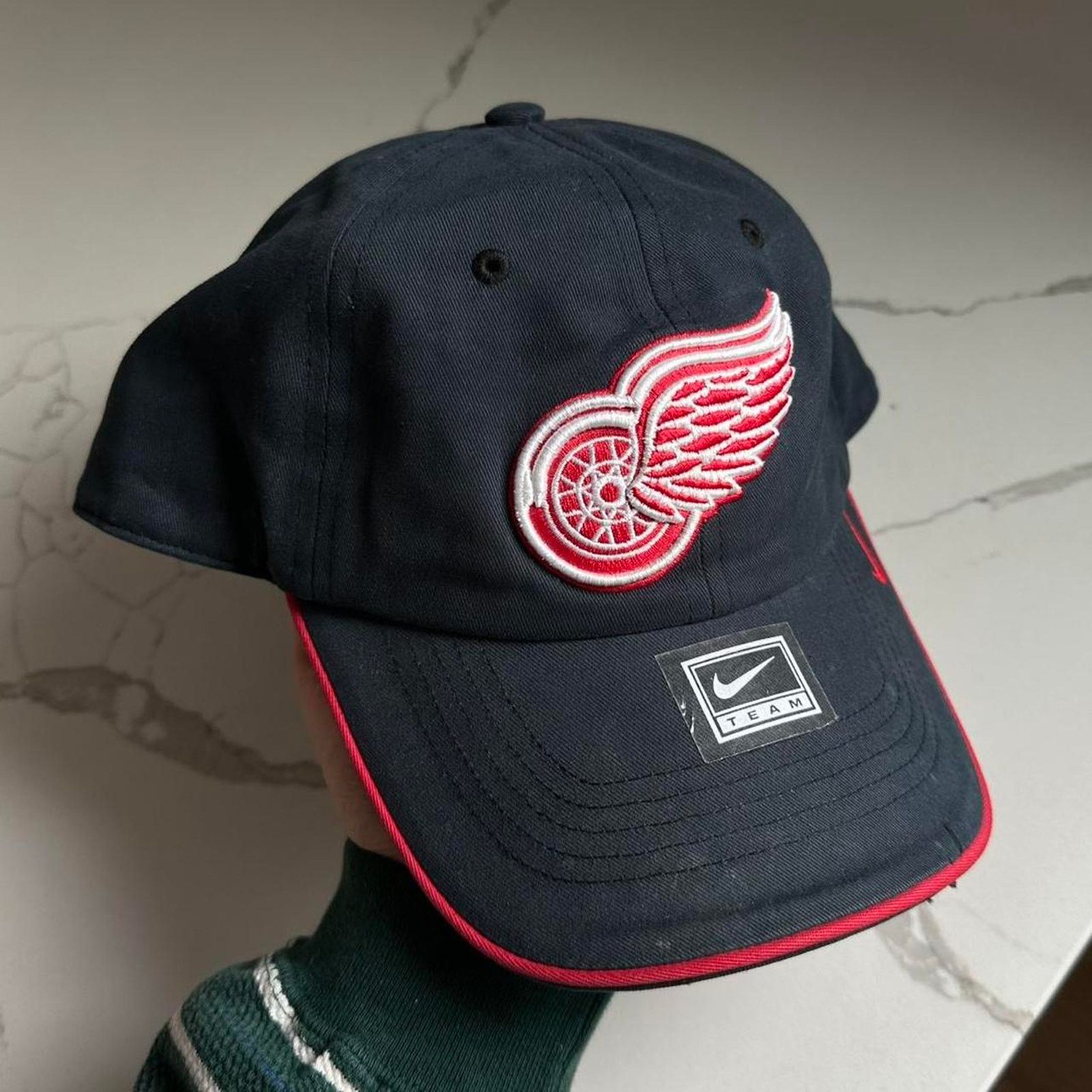 NHL Vintage Y2K Nike Black Faded Detroit Red Wings Hockey Hat Size ONE SIZE - 1 Thumbnail
