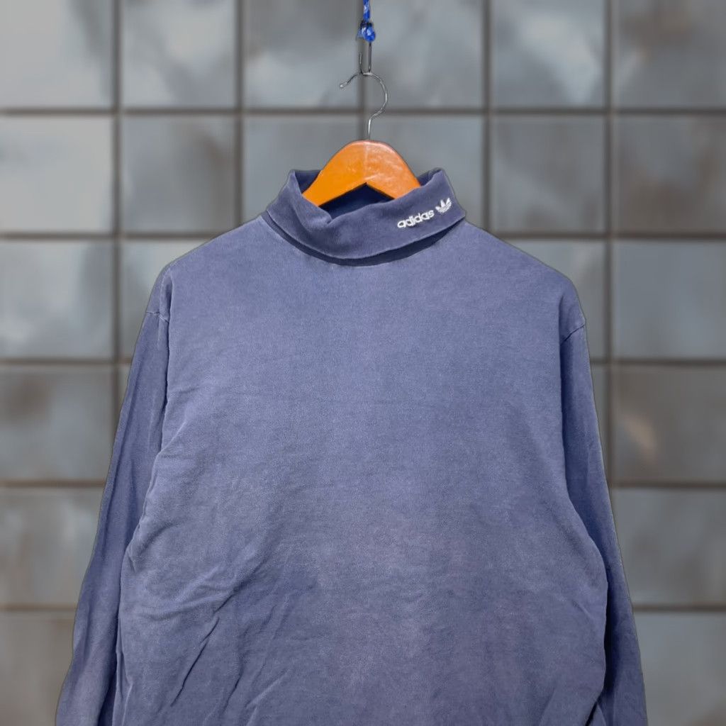 Adidas VINTAGE Adidas Turtleneck Long Sleeve Shirt L Gray 80s Sun Faded Trefoil Logo Men's Regular Knit Cotton Shirt Size US L / EU 52-54 / 3 - 1 Thumbnail