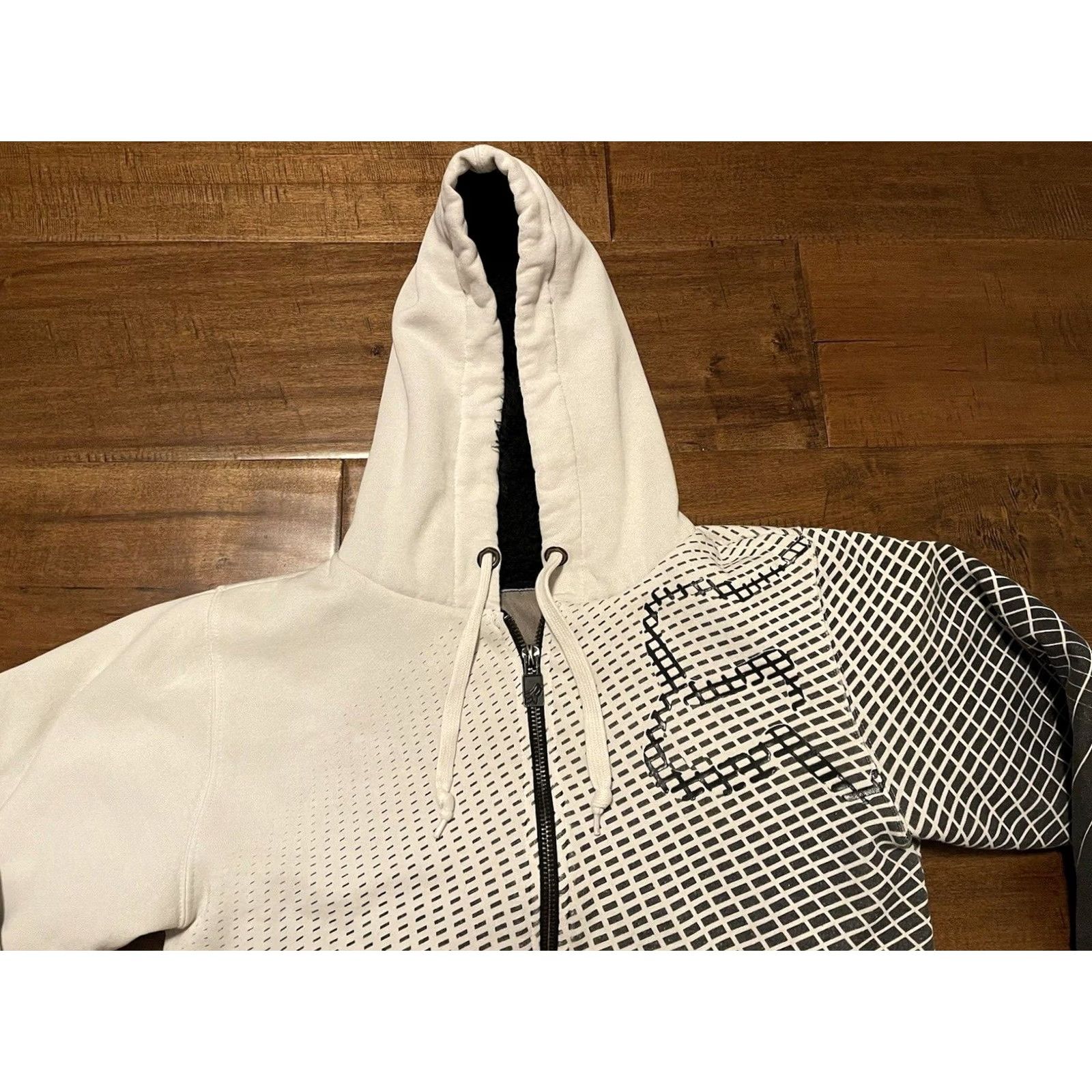 Vintage Y2K Fox Racing Sasquatch Faux Fur Liner Hoodie Sweatshirt Full Zip Men's Small White Size US S / EU 44-46 / 1 - 2 Thumbnail