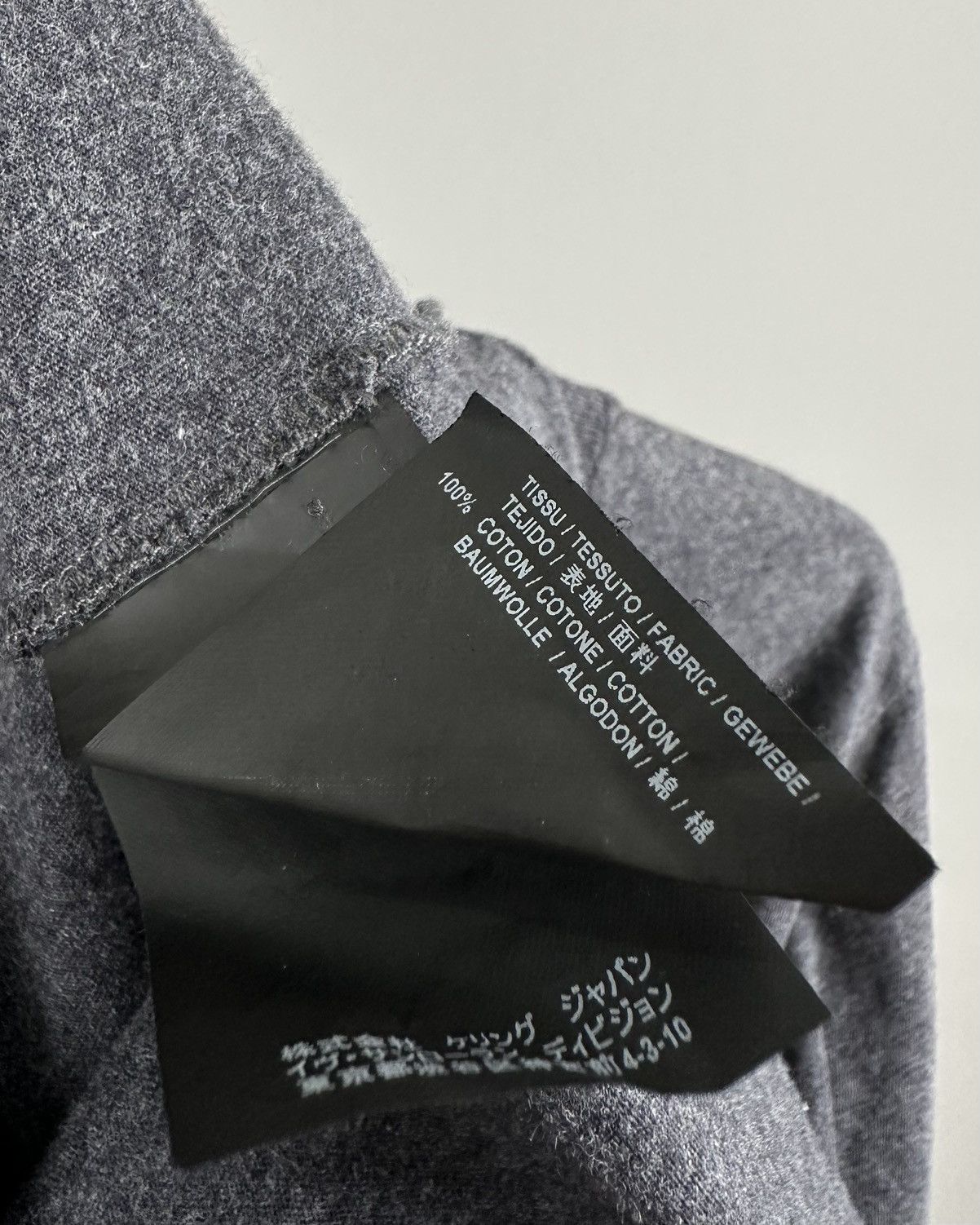 Saint Laurent Paris Saint Laurent - University SL Logo Short Sleeve Shirt Grey Size US S / EU 44-46 / 1 - 11 Thumbnail