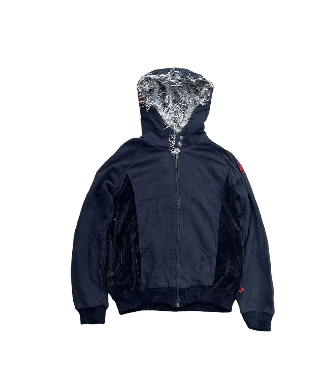 ZUTOMAYO × M A S U AIPEGA FUR HOOD ZUTOMAYO × M A S U AIPEGA FUR HOOD