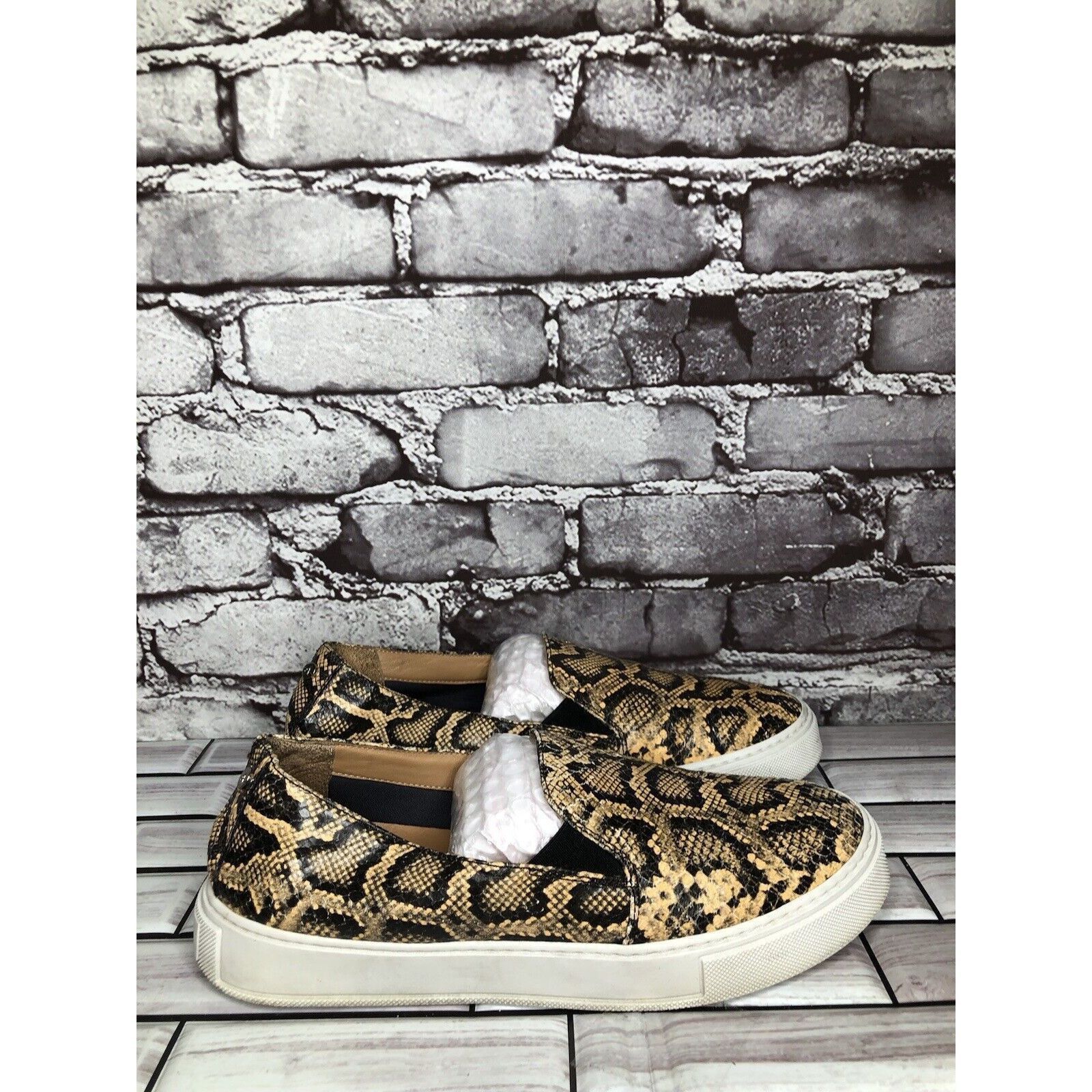 Aquatalia Aquatalia Leopard Print Leather Slip On Casual Sneaker Shoes Size US 8 / IT 38 - 14 Thumbnail