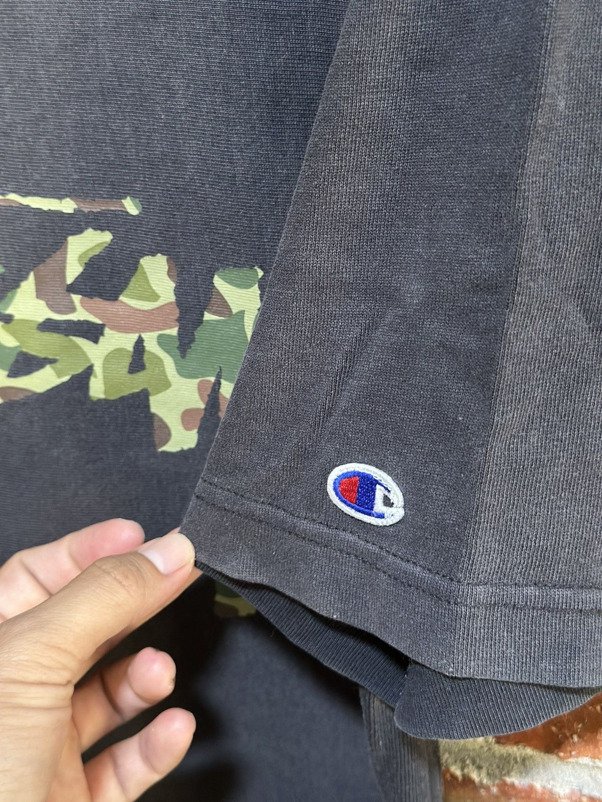 Champion Thrashed Vintage Stussy X Champion Faded Tee Size US L / EU 52-54 / 3 - 4 Thumbnail