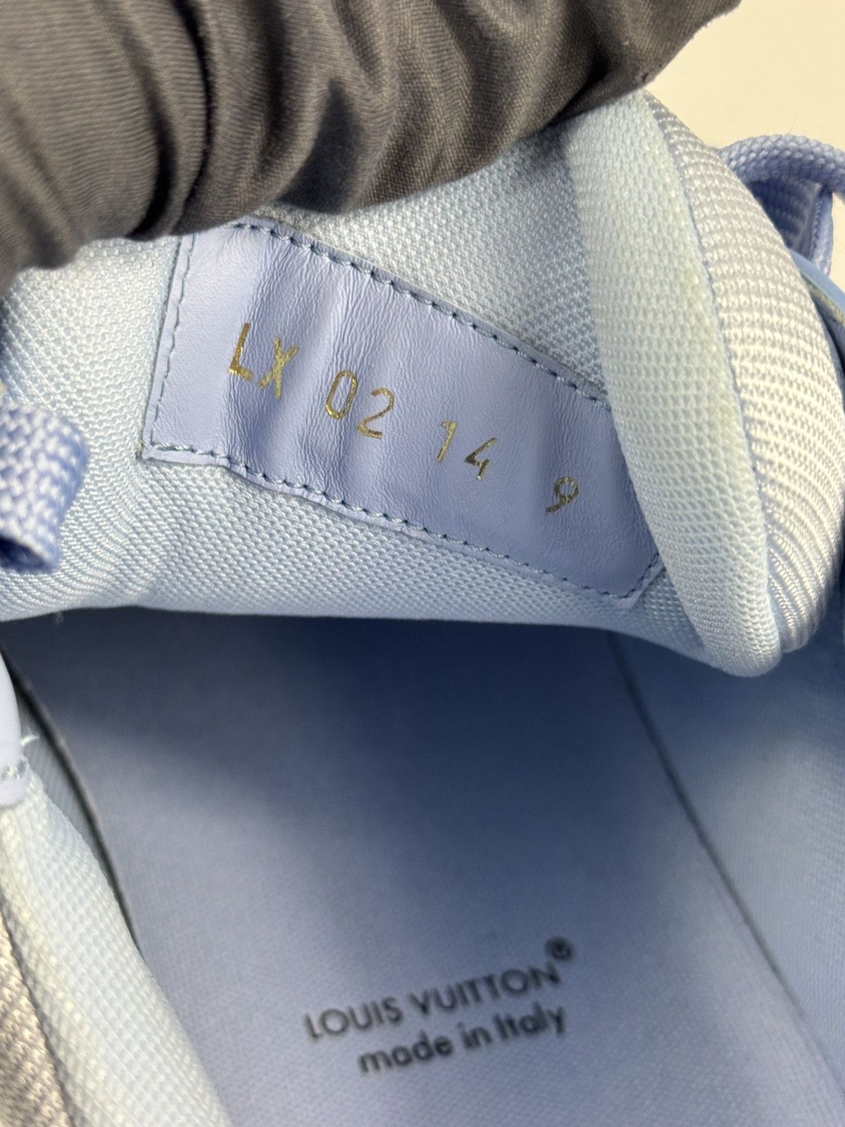 Louis Vuitton CLASSIC LOGO SNEAKERS Size US 11 / EU 44 - 9 Thumbnail