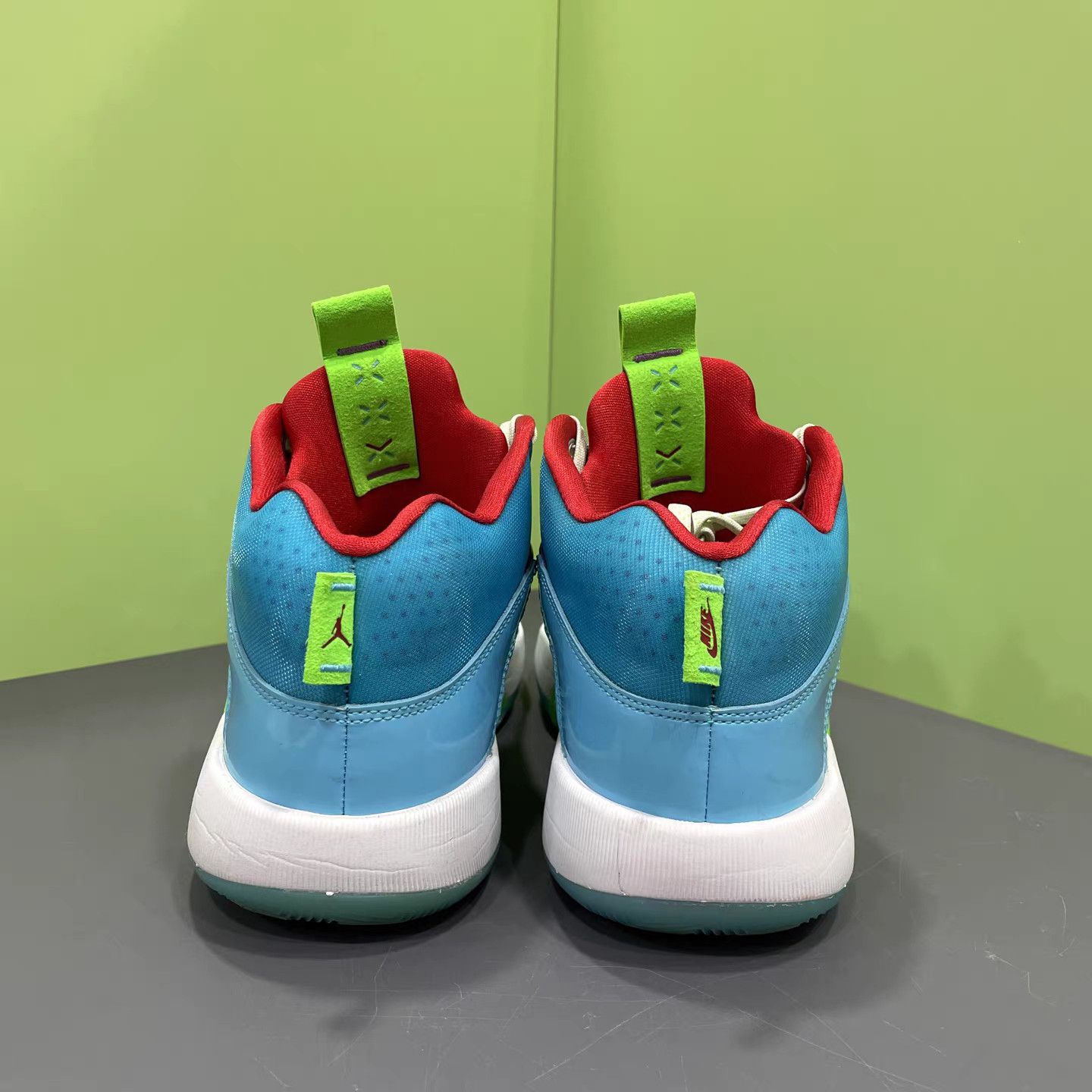 Jordan Brand Air Jordan 35 Tatum PE Blue/Green Basketball Shoes K15 Size US 9.5 / EU 42-43 - 6 Thumbnail