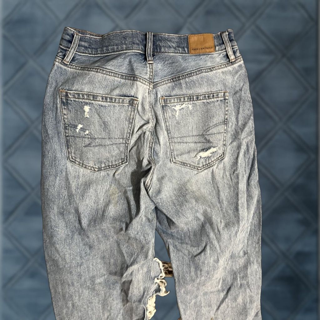 American Eagle Outfitters American Eagle Jeans Women Size 2 Destroyed Highest Rise Boyfriend 90s Blue Size 26" / US 2 / IT 38 - 1 Thumbnail