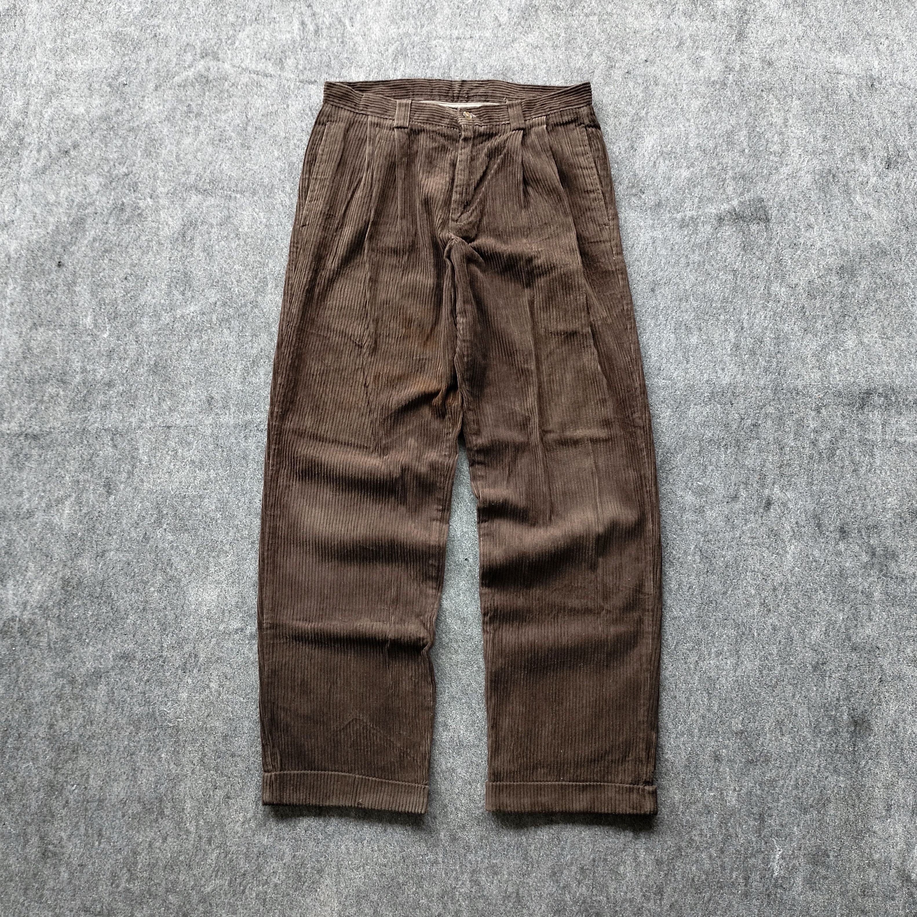 L.L. Bean Vintage LL. Bean pleated waist corduroy pants Size US 32 / EU 48 - 1 Thumbnail